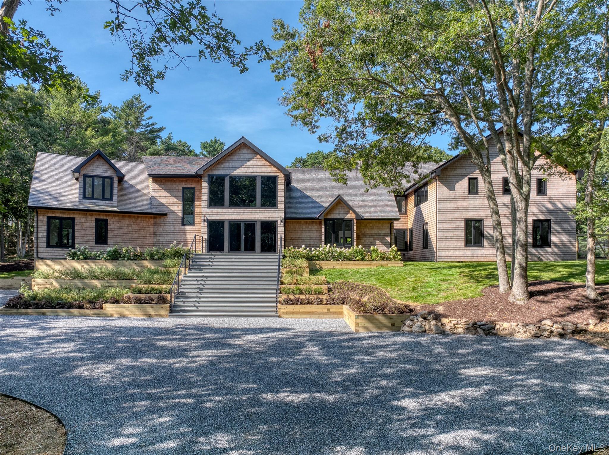 560 Little Noyac Path, Water Mill NY 11976