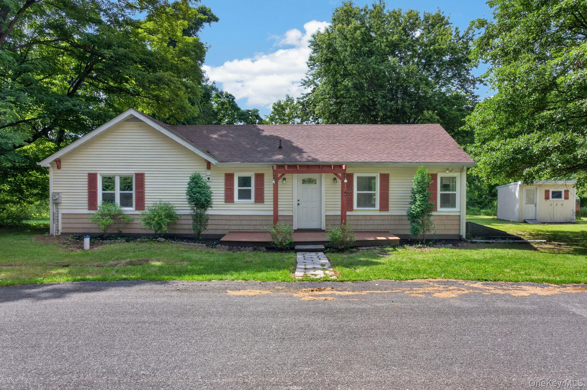 33 Warren Myer Road, Saugerties NY 12477