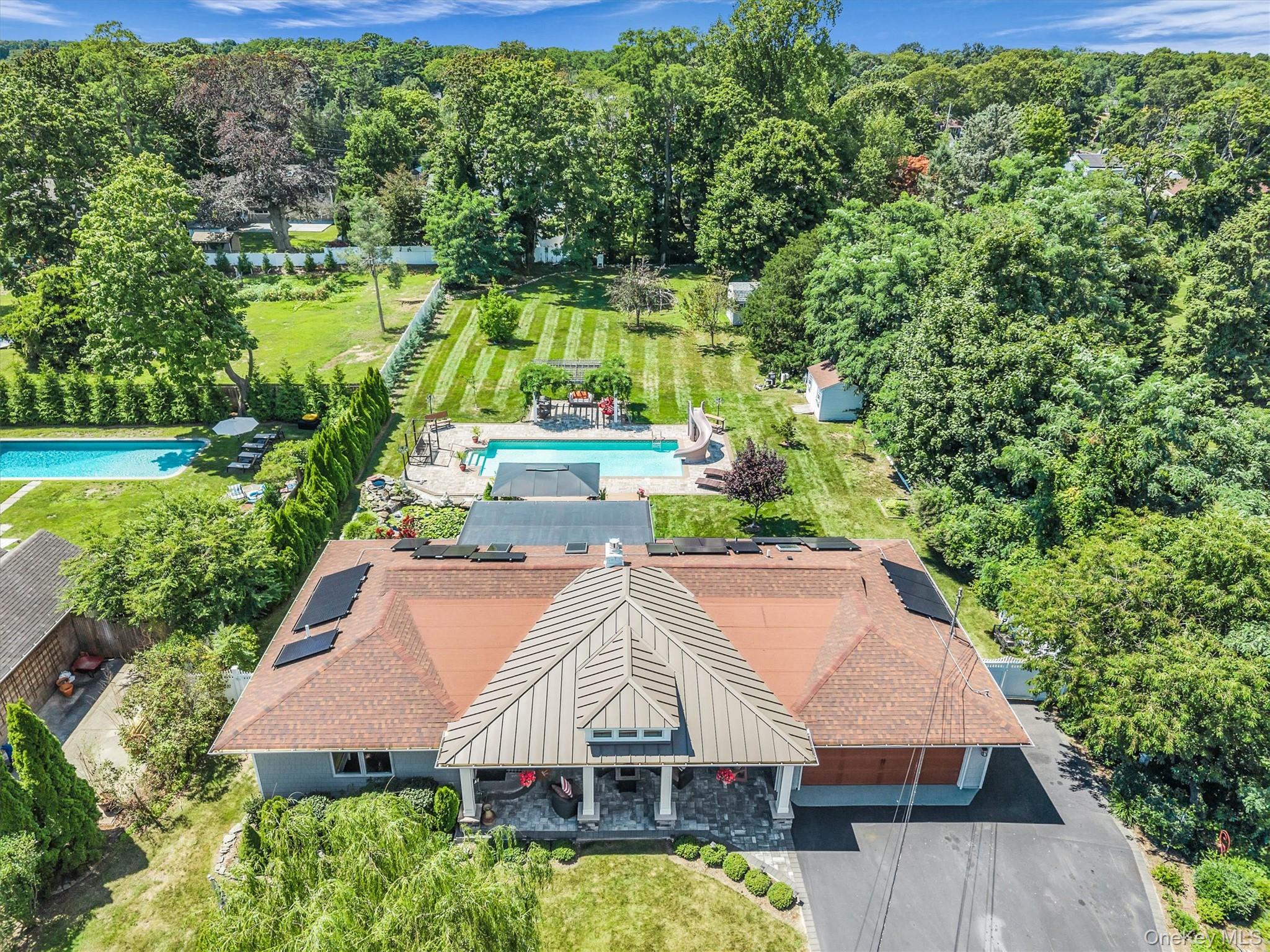 6 N Howells Point Road, Bellport Village NY 11713