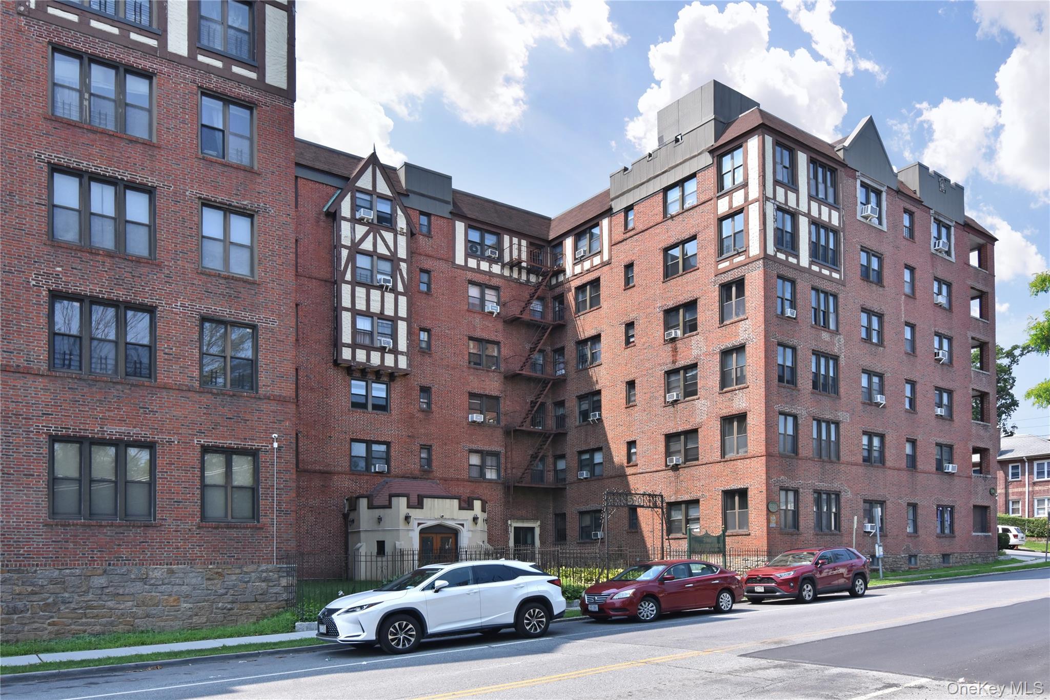 590 E 3rd Street Unit 1L, Mount Vernon NY 10553