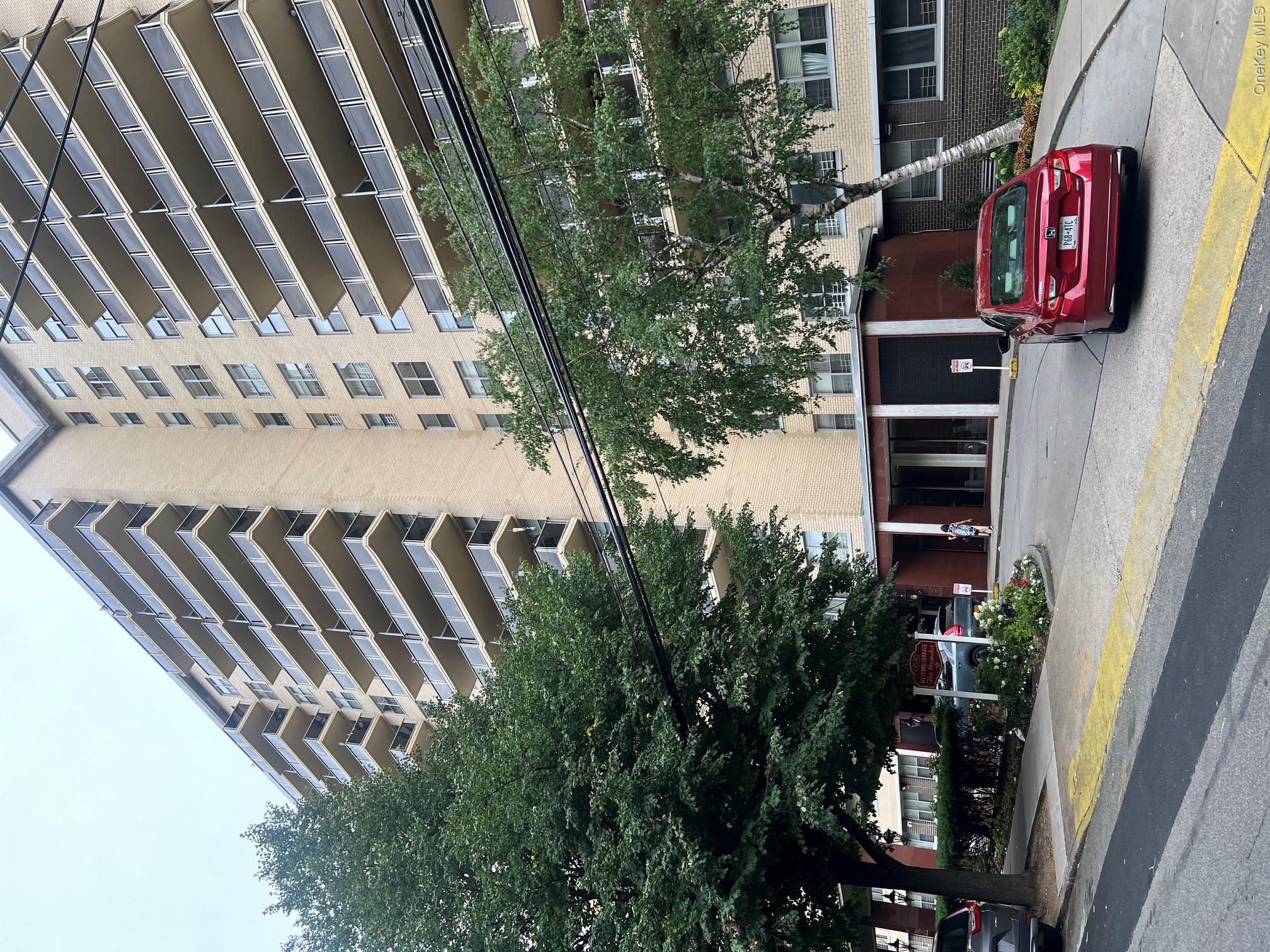 17520 Wexford Terrace Unit 4J, Jamaica Estates NY 11432