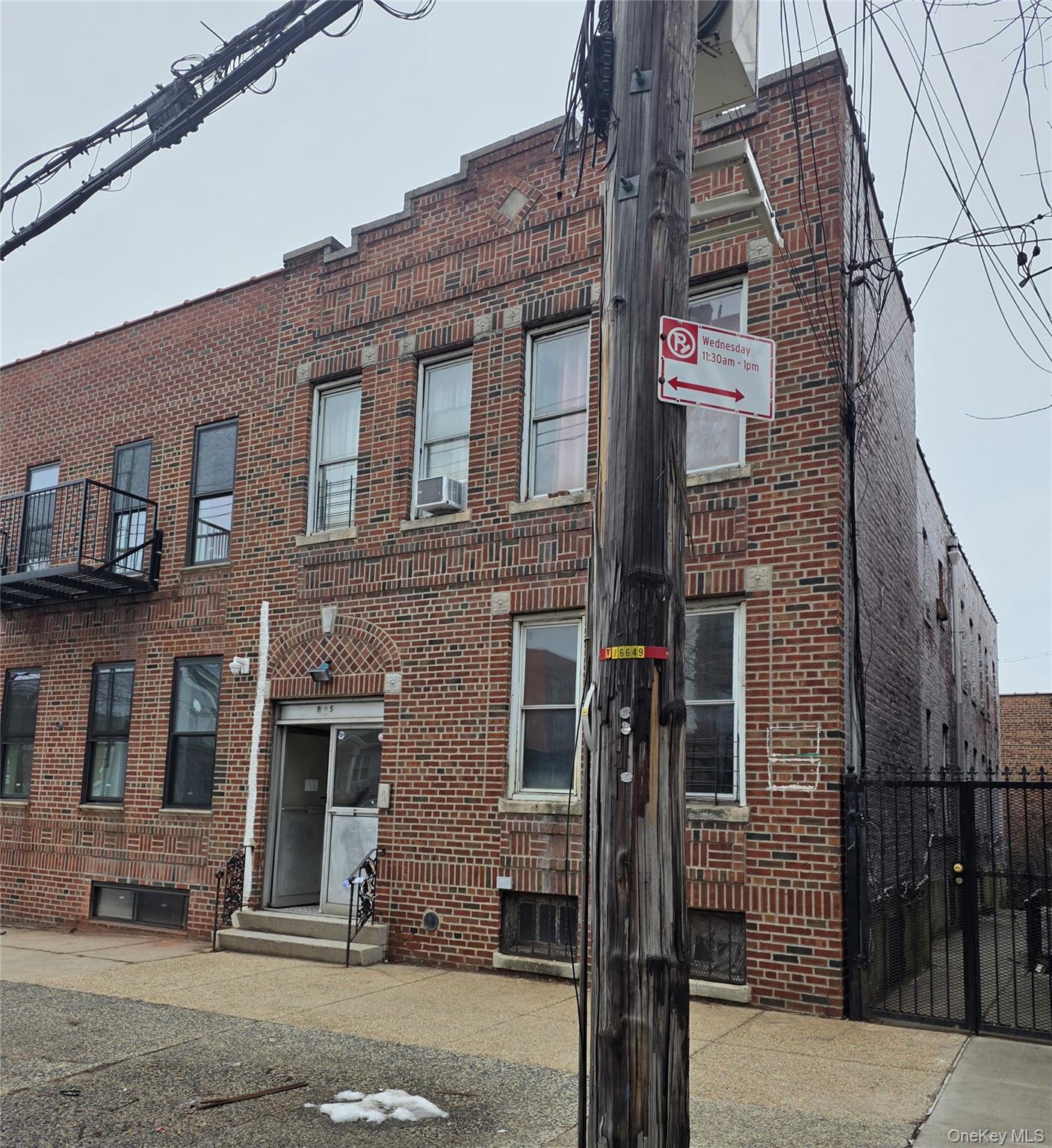 805 Adee Avenue, Bronx NY 10467