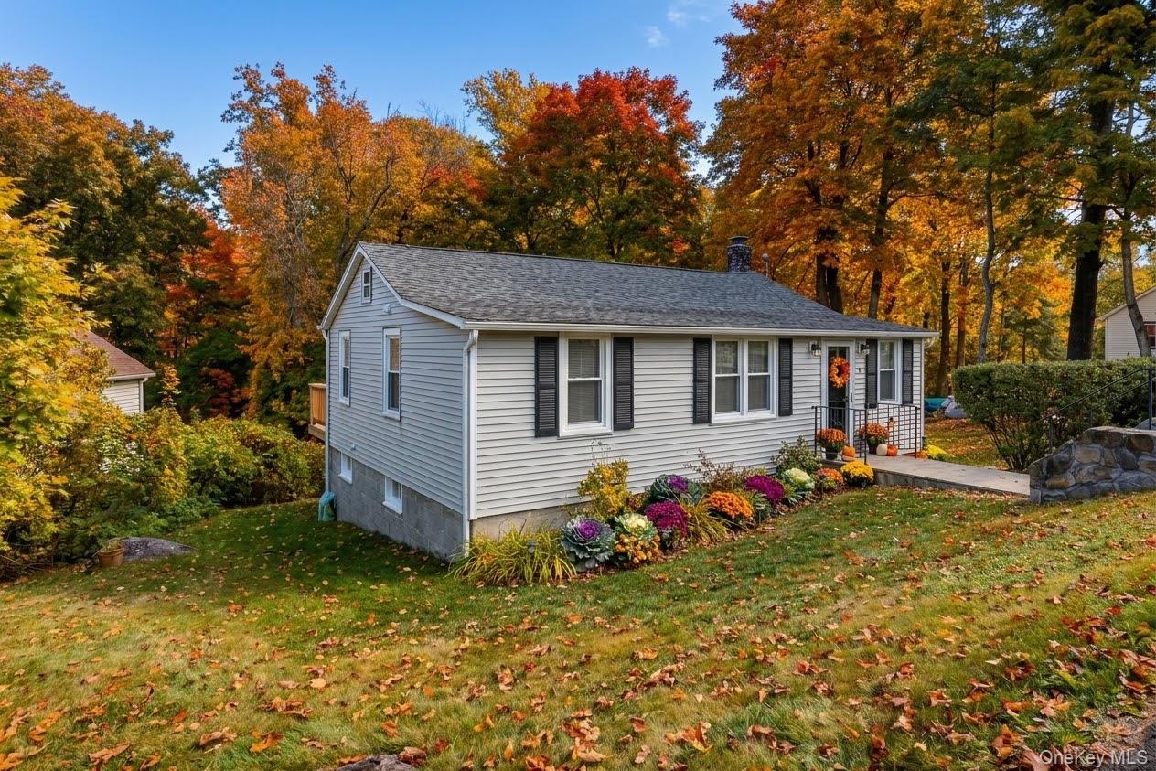 28 Brewster Drive, Carmel NY 10512