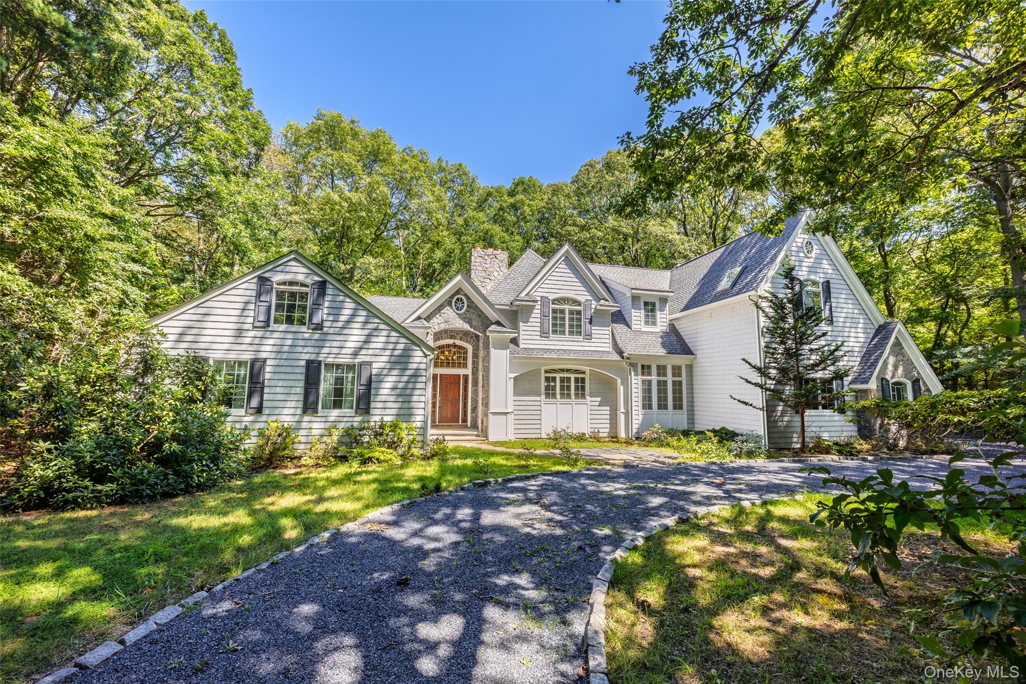 23 Cliff Road, Belle Terre NY 11777