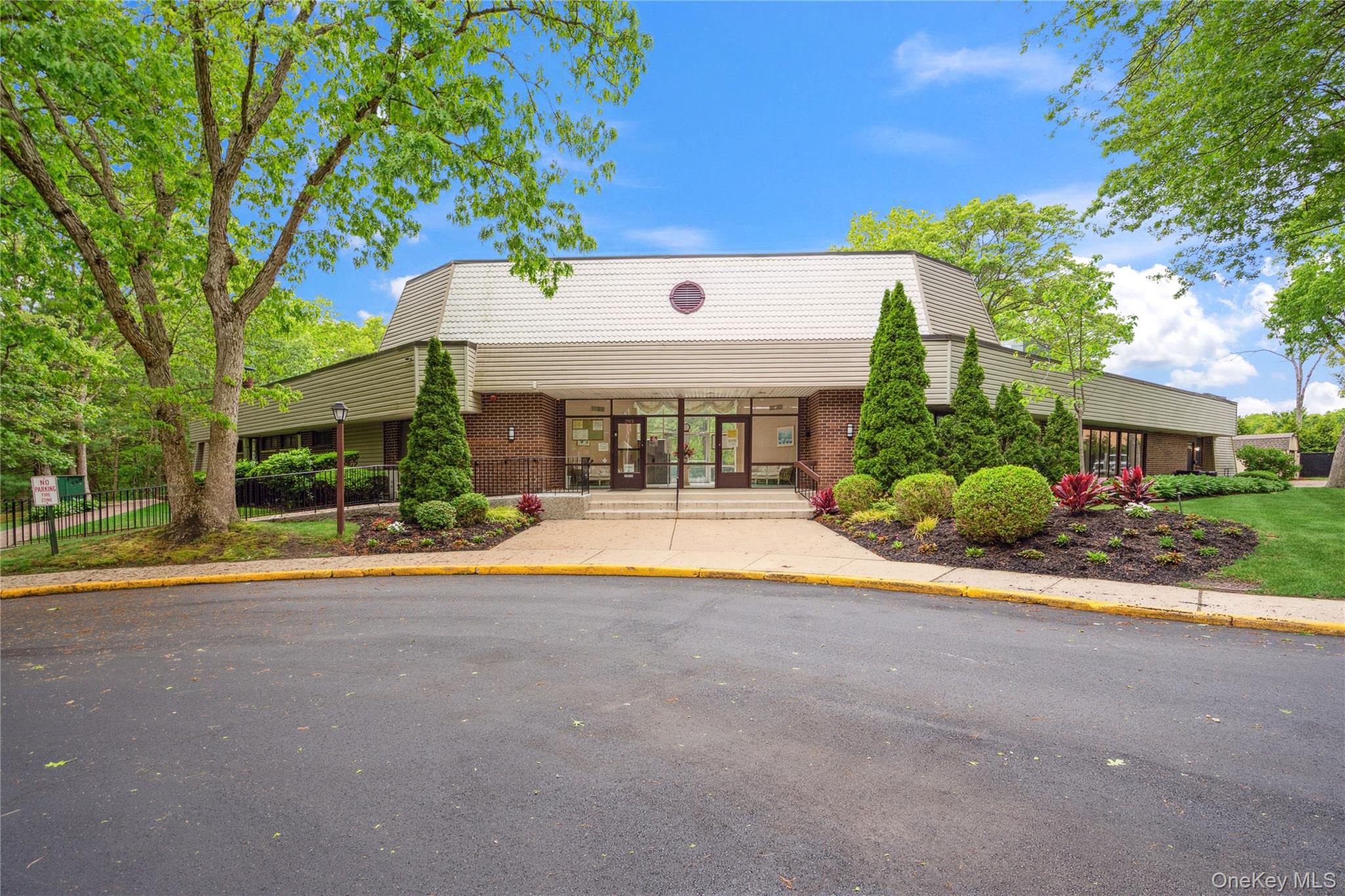 221 Sagamore Hills Drive Unit 221, Port Jefferson Station NY 11776