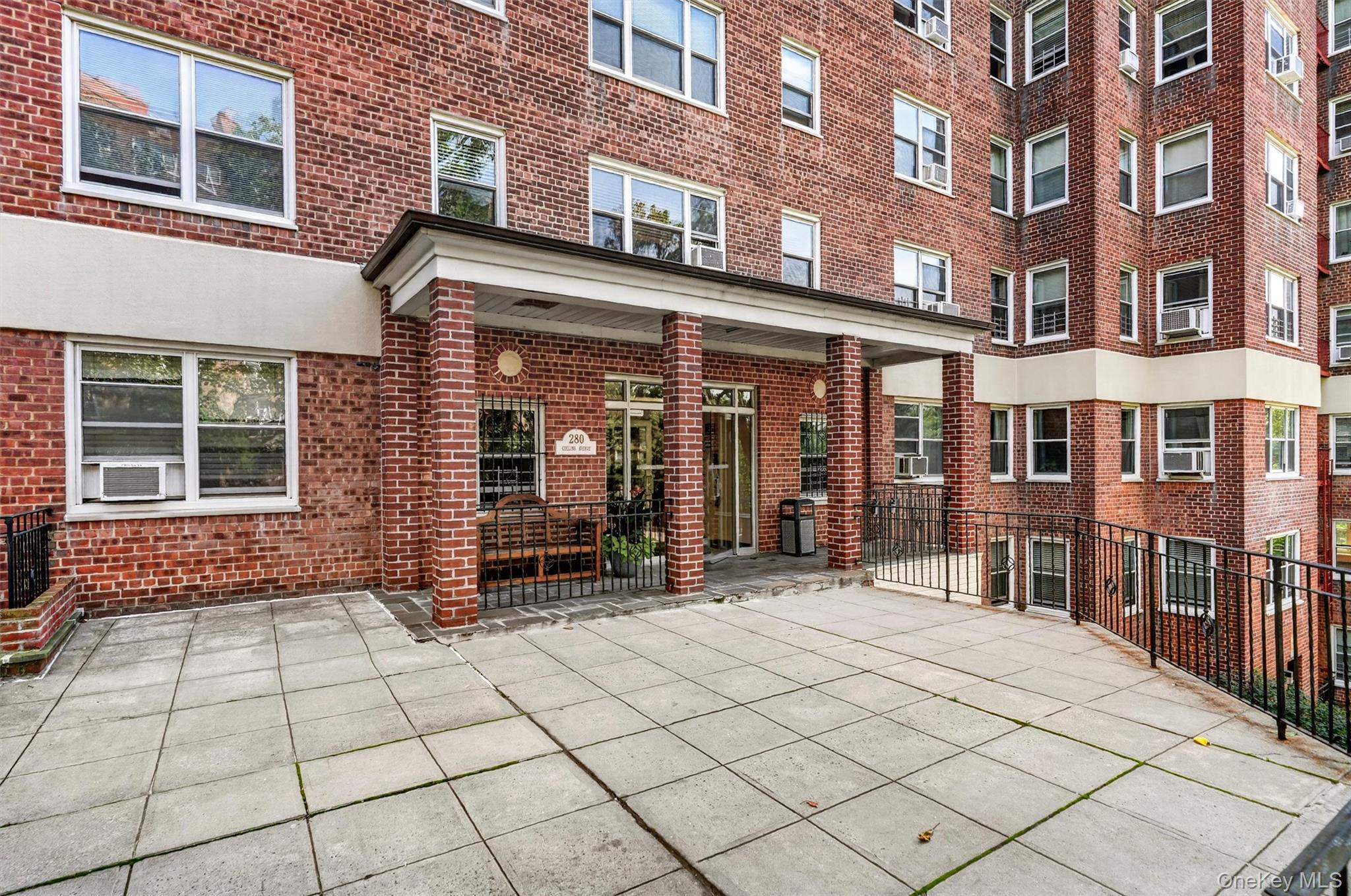 280 Collins Avenue Unit 1A, Mount Vernon NY 10552