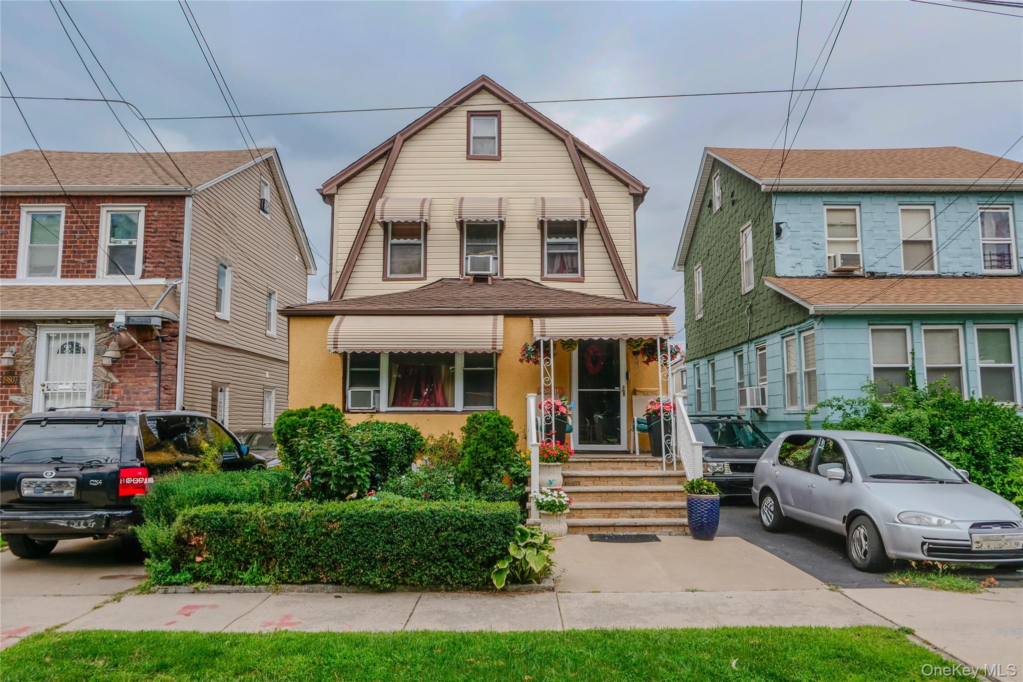 19811 116th Avenue, Saint Albans NY 11412