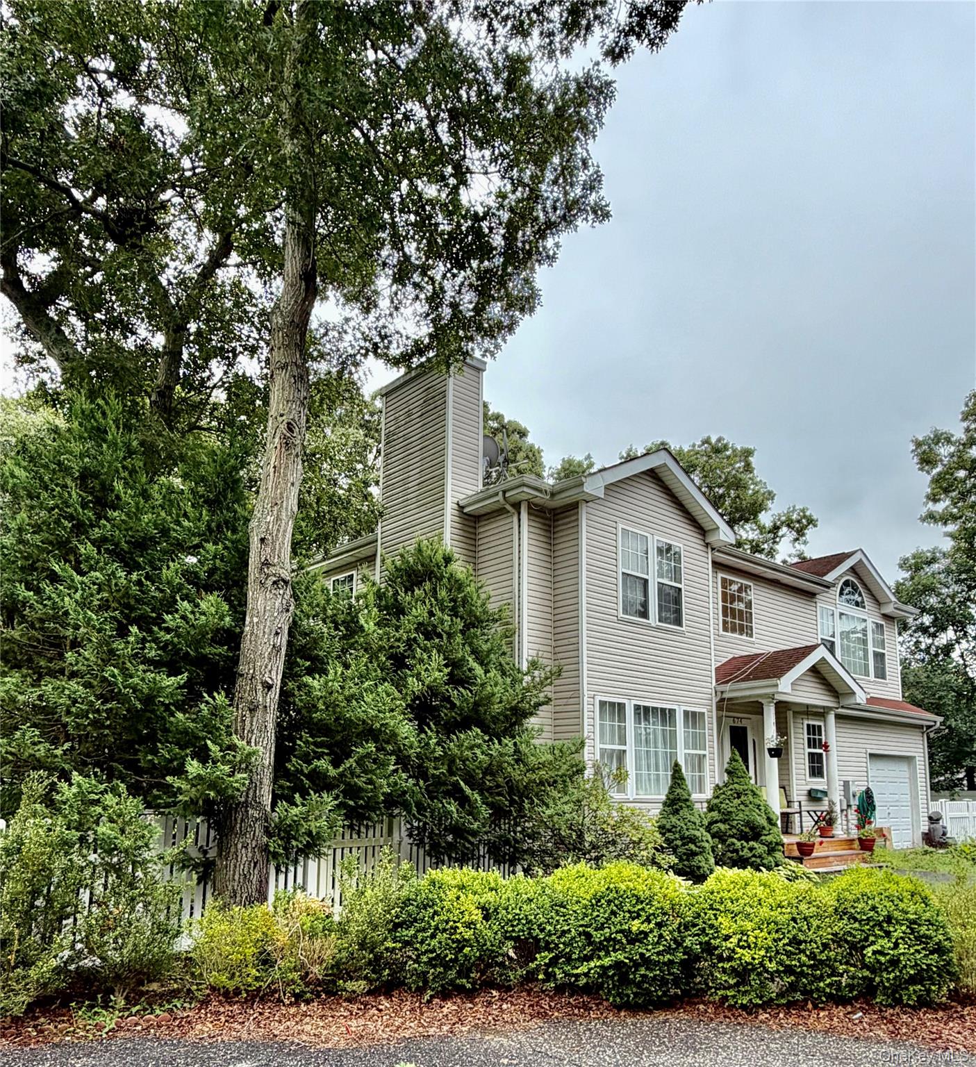 674 Flanders Road, Riverhead NY 11901