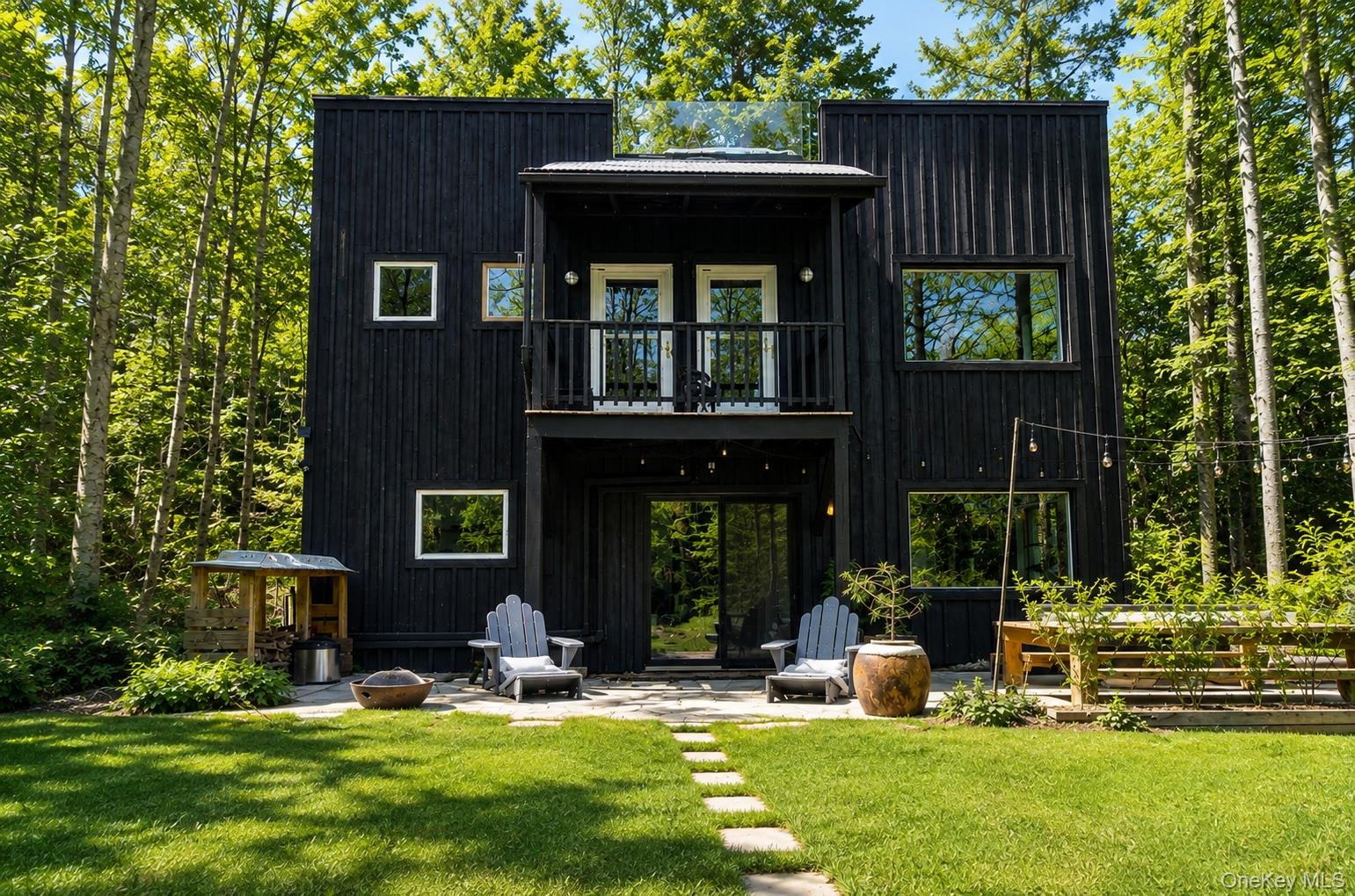15 Lake View Drive, Woodstock NY 12448