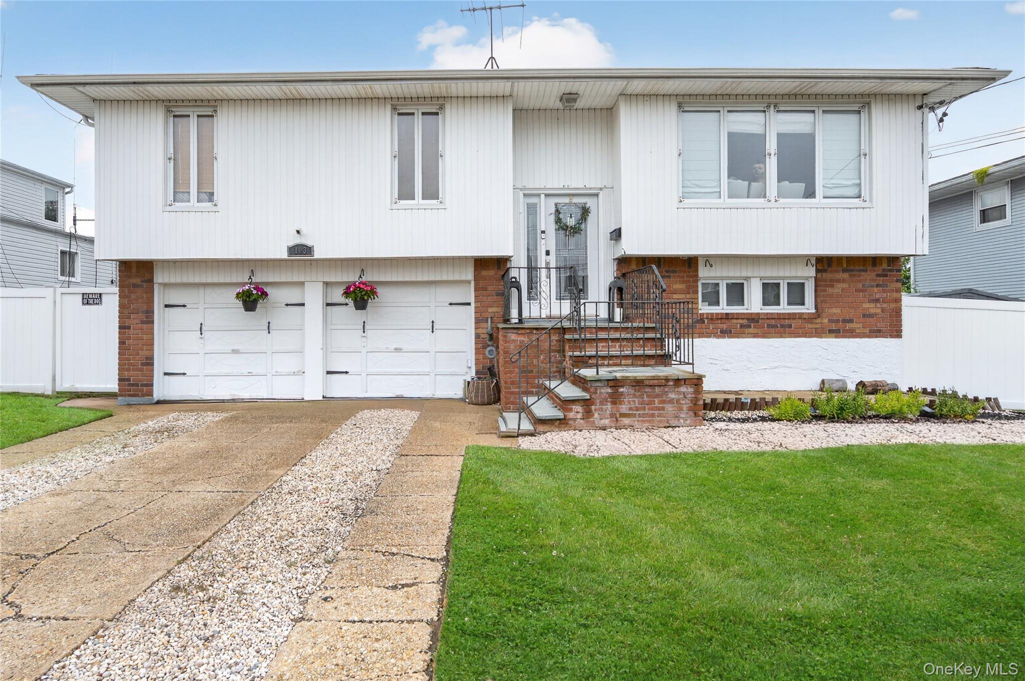 103 Motor Avenue, Farmingdale NY 11735