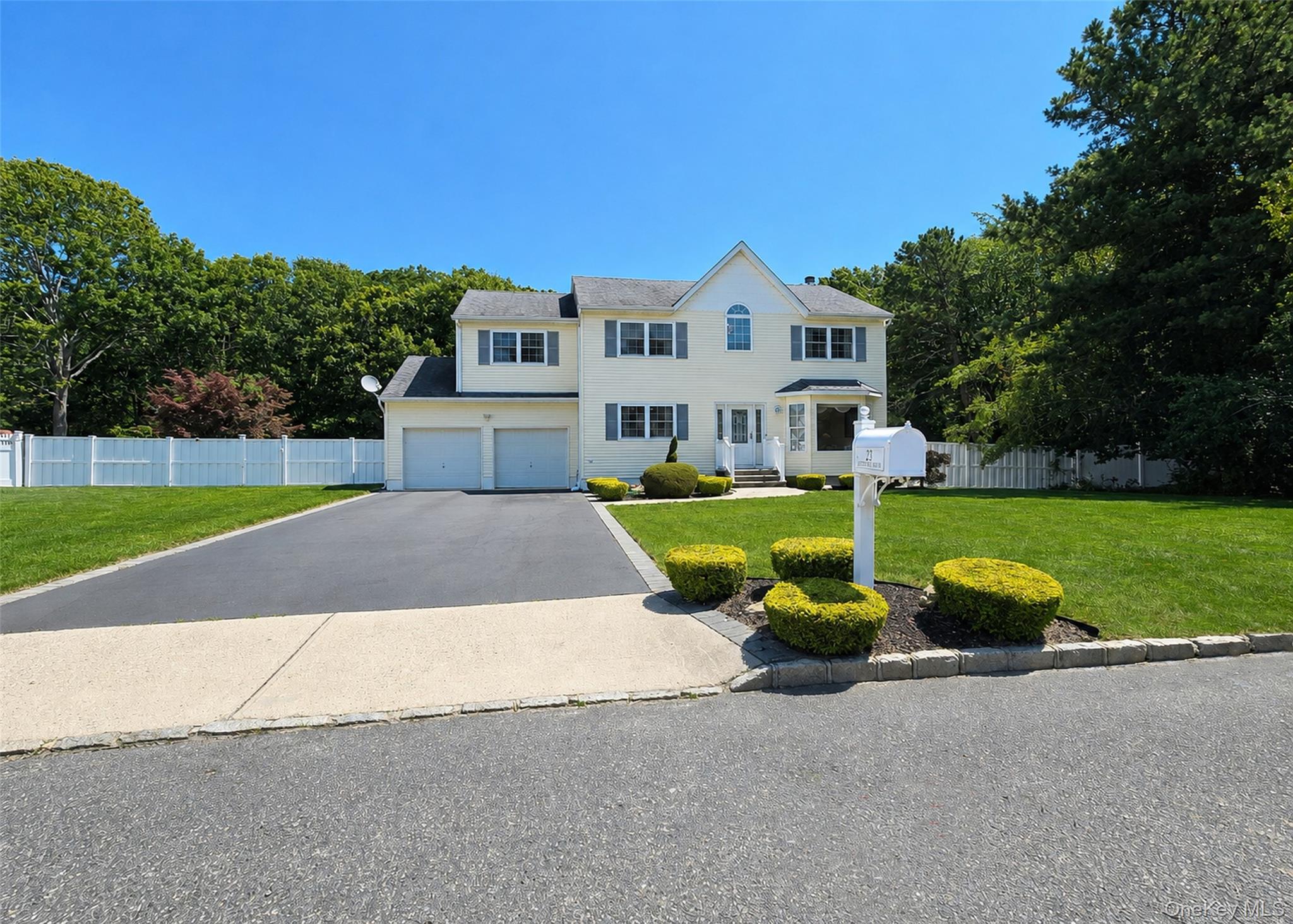 23 Greentree Drive, Medford NY 11763