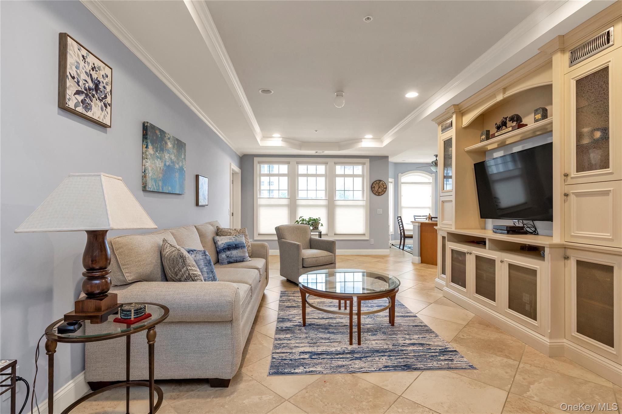 578 Pacing Way, Westbury NY 11590
