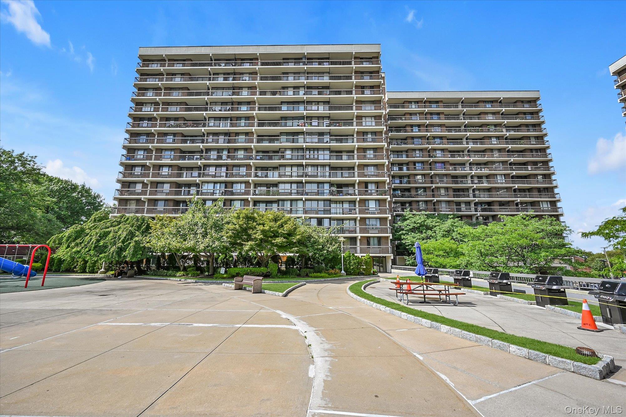 150-38 Union Turnpike Unit 6F, Flushing NY 11367
