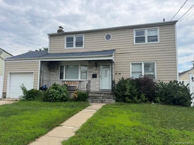 74 Crestwood Boulevard, Farmingdale NY 11735