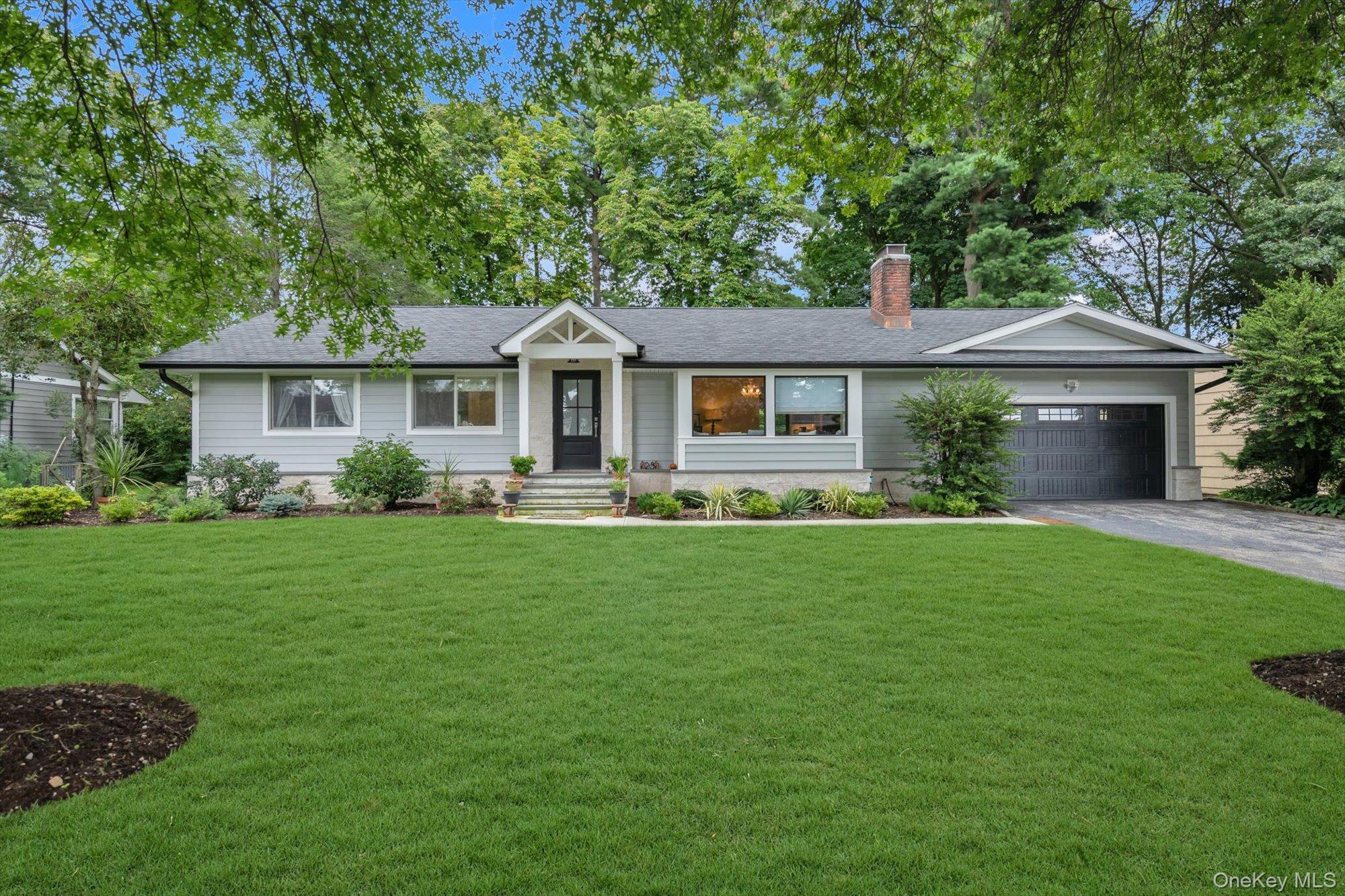 28 Reynolds Road, Glen Cove NY 11542
