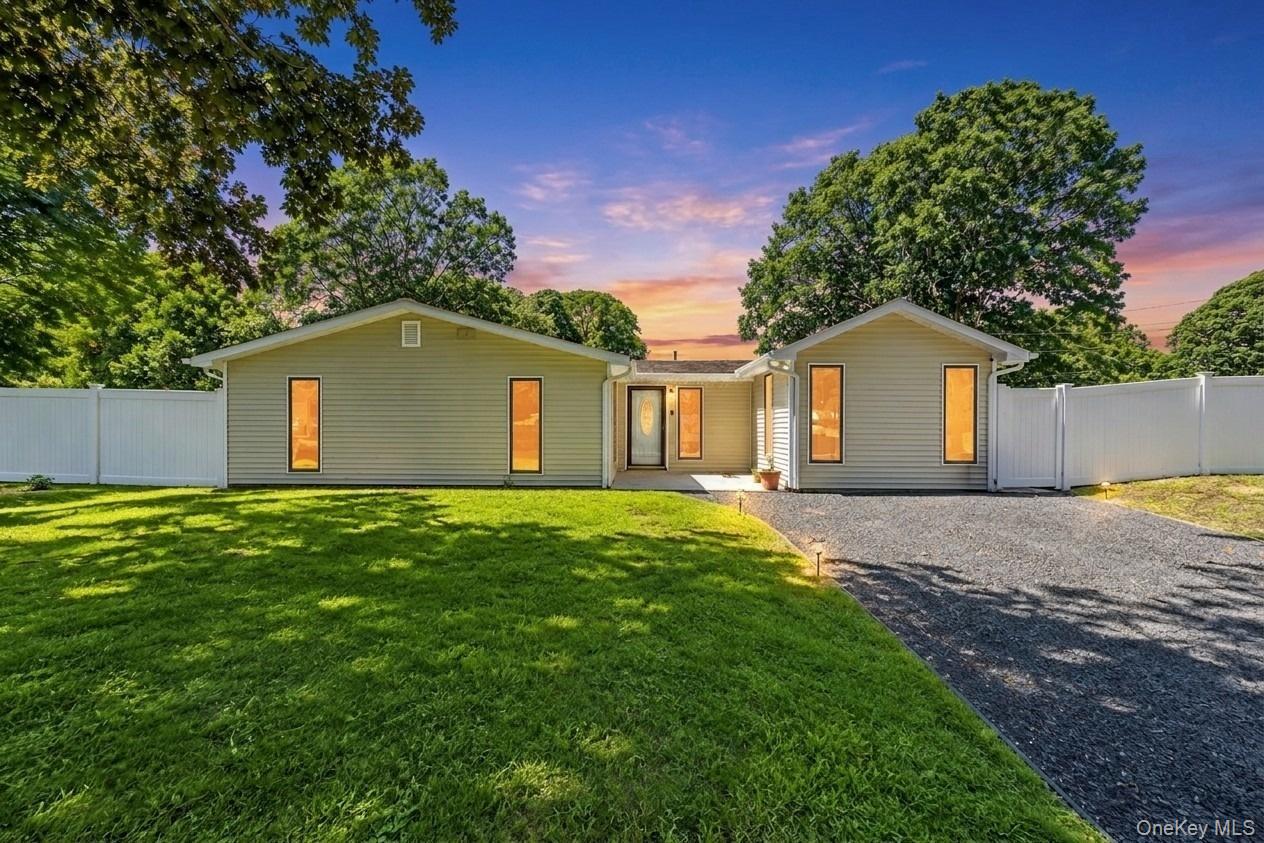 10 Helene Drive, Shirley NY 11967
