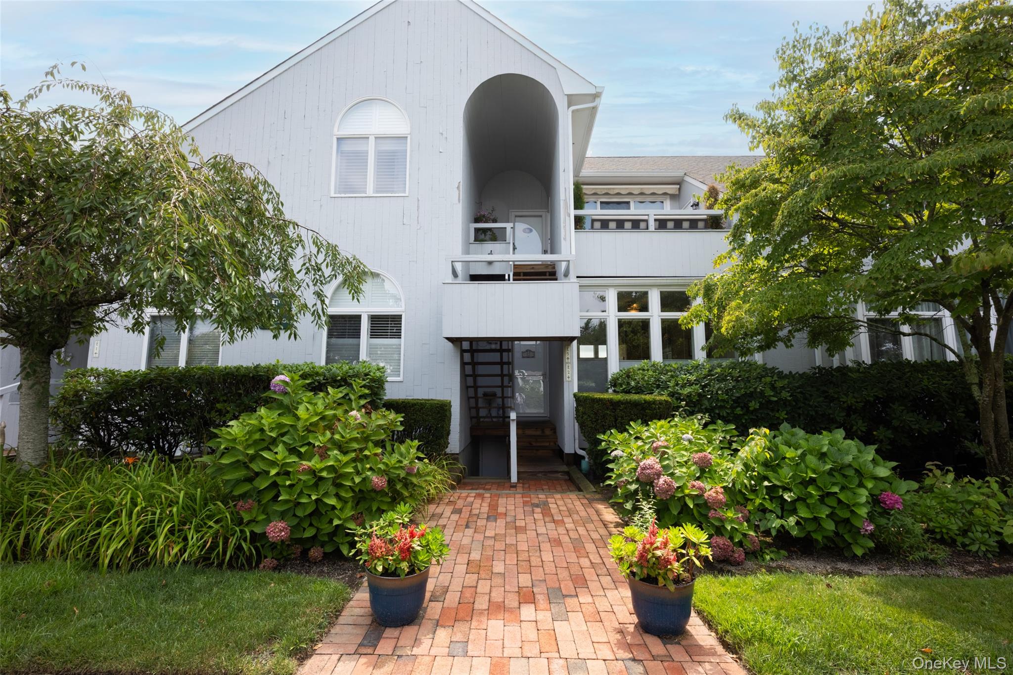 400 Noyack Road Unit E2, Southampton NY 11968