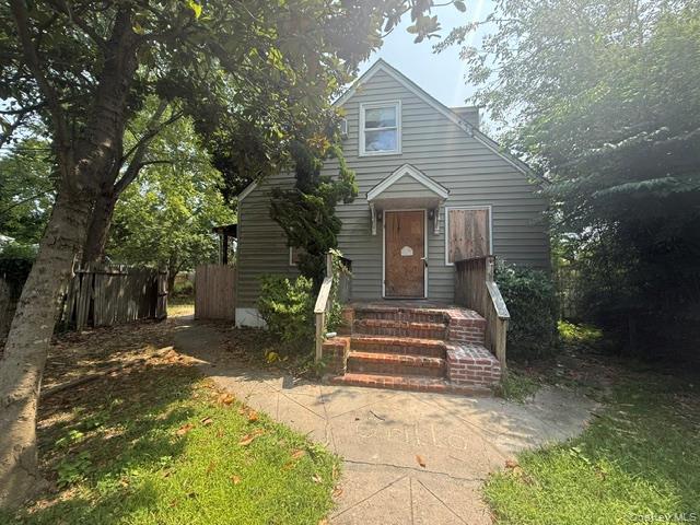 57 clinton Avenue, Patchogue NY 11772