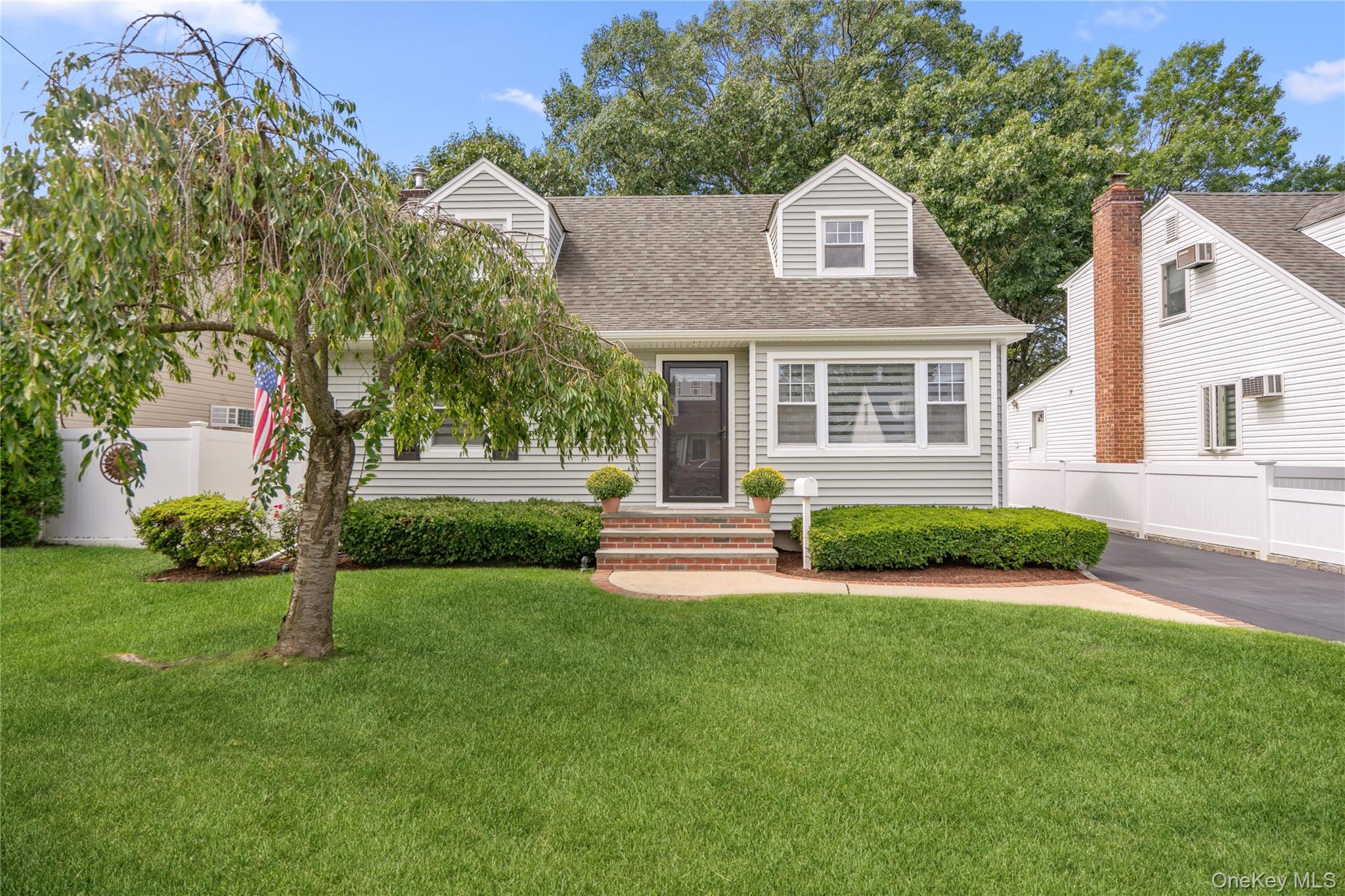10 Alliance Street, Valley Stream NY 11580