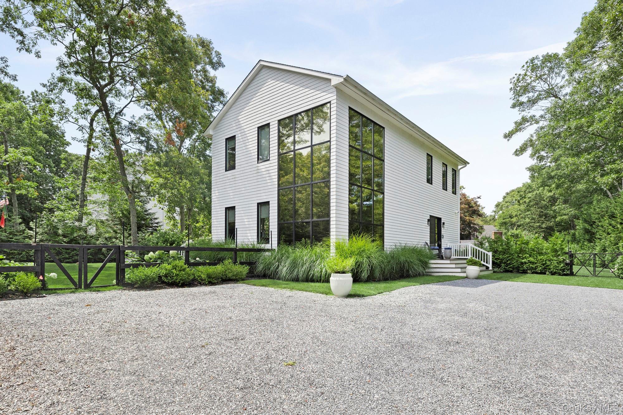 164 Pembroke Drive, East Hampton NY 11937