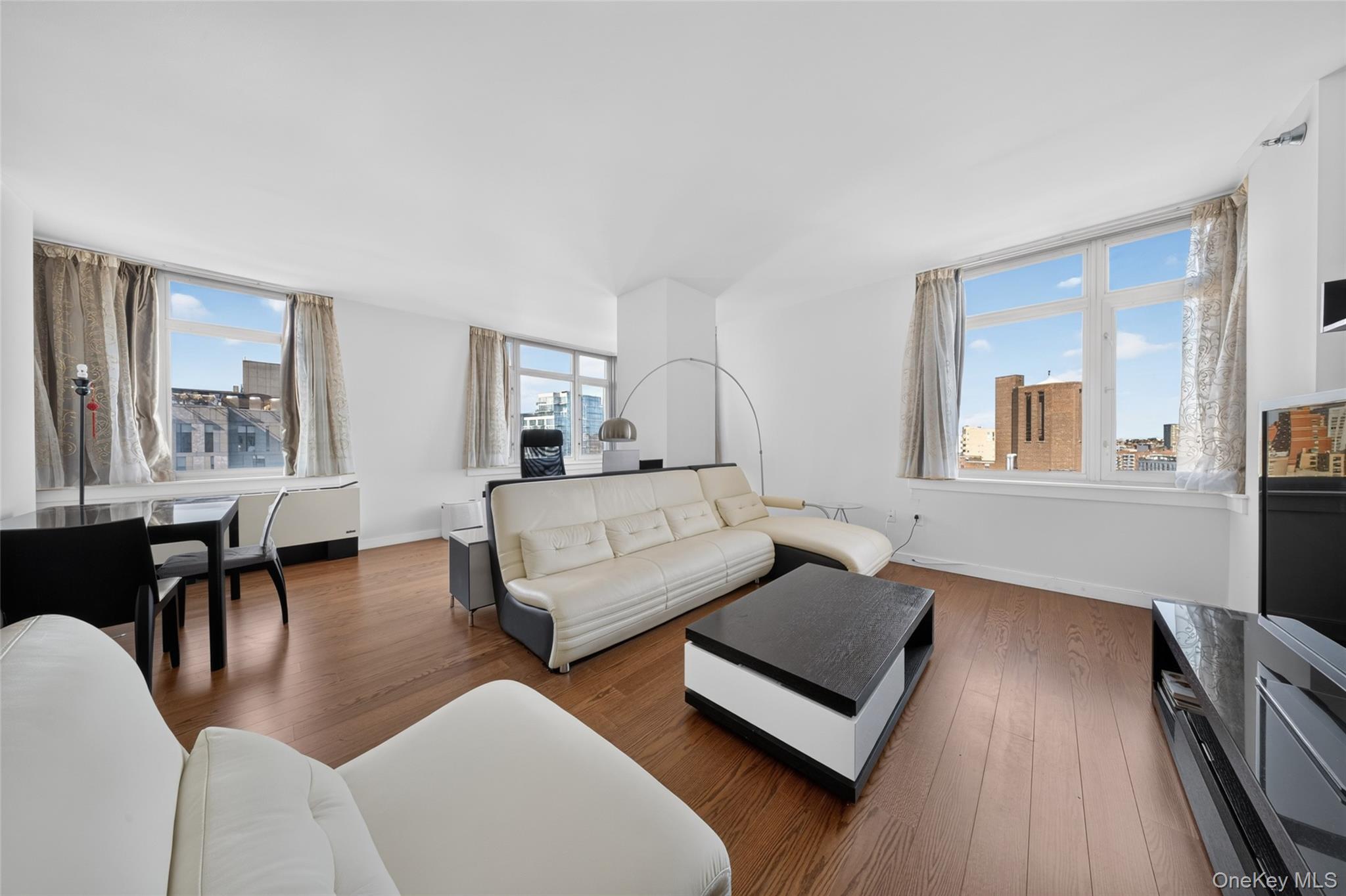 40-26 College Point Boulevard Unit 16F, Flushing NY 11354