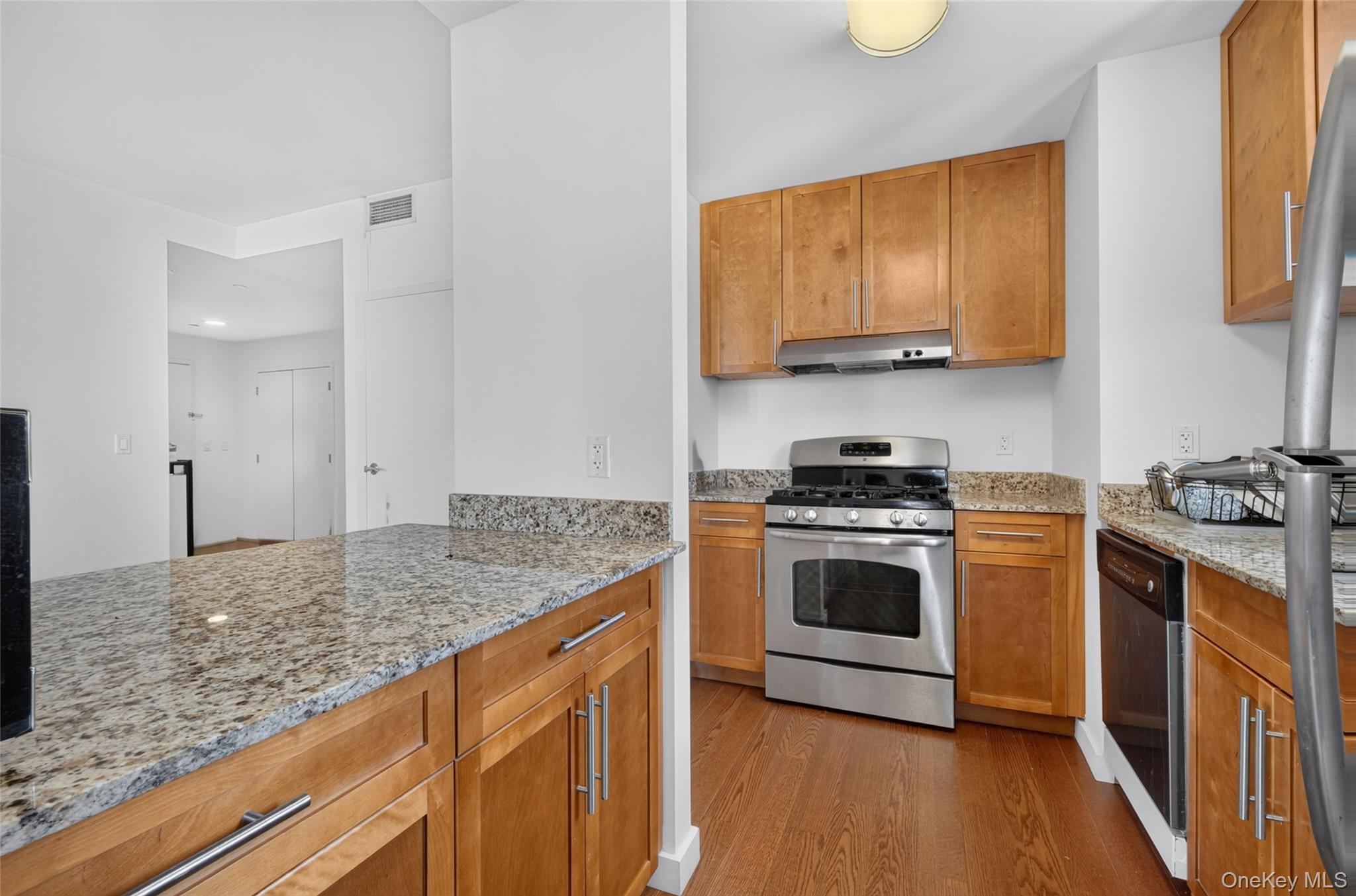 40-26 College Point Boulevard Unit 16F, Flushing NY 11354