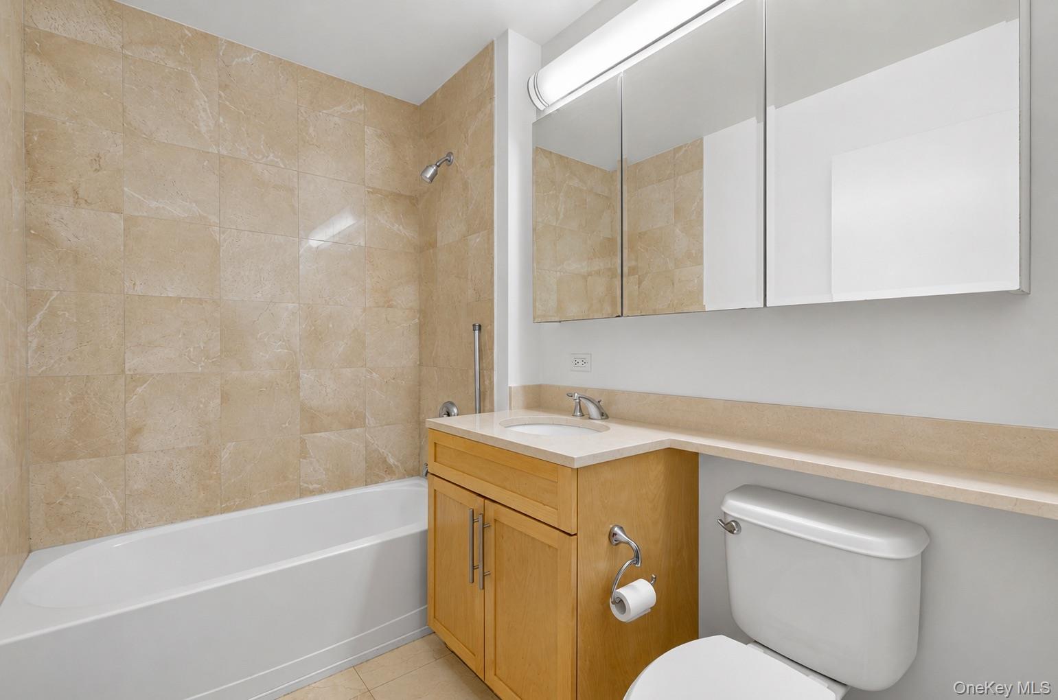 40-26 College Point Boulevard Unit 16F, Flushing NY 11354