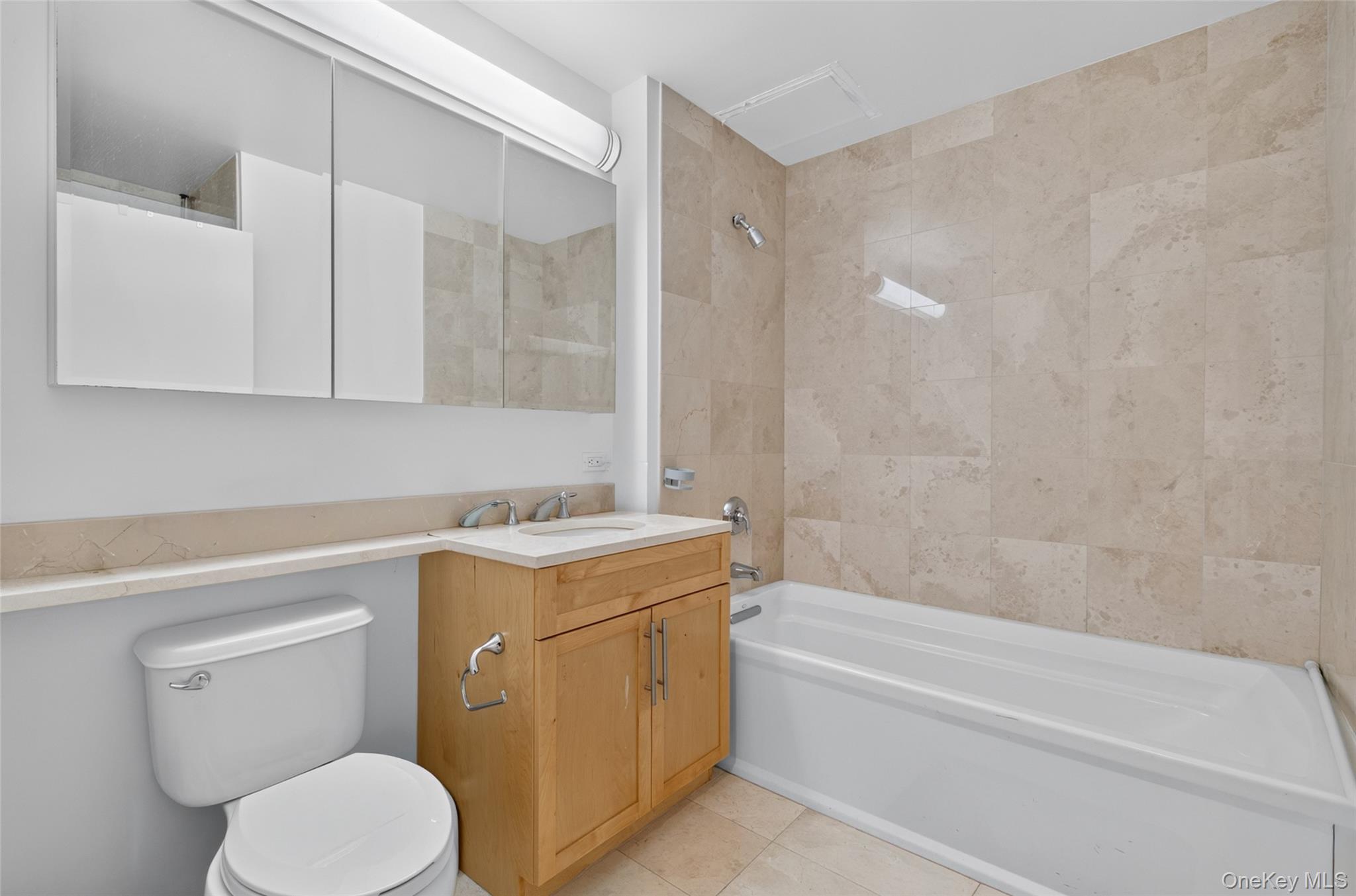 40-26 College Point Boulevard Unit 16F, Flushing NY 11354