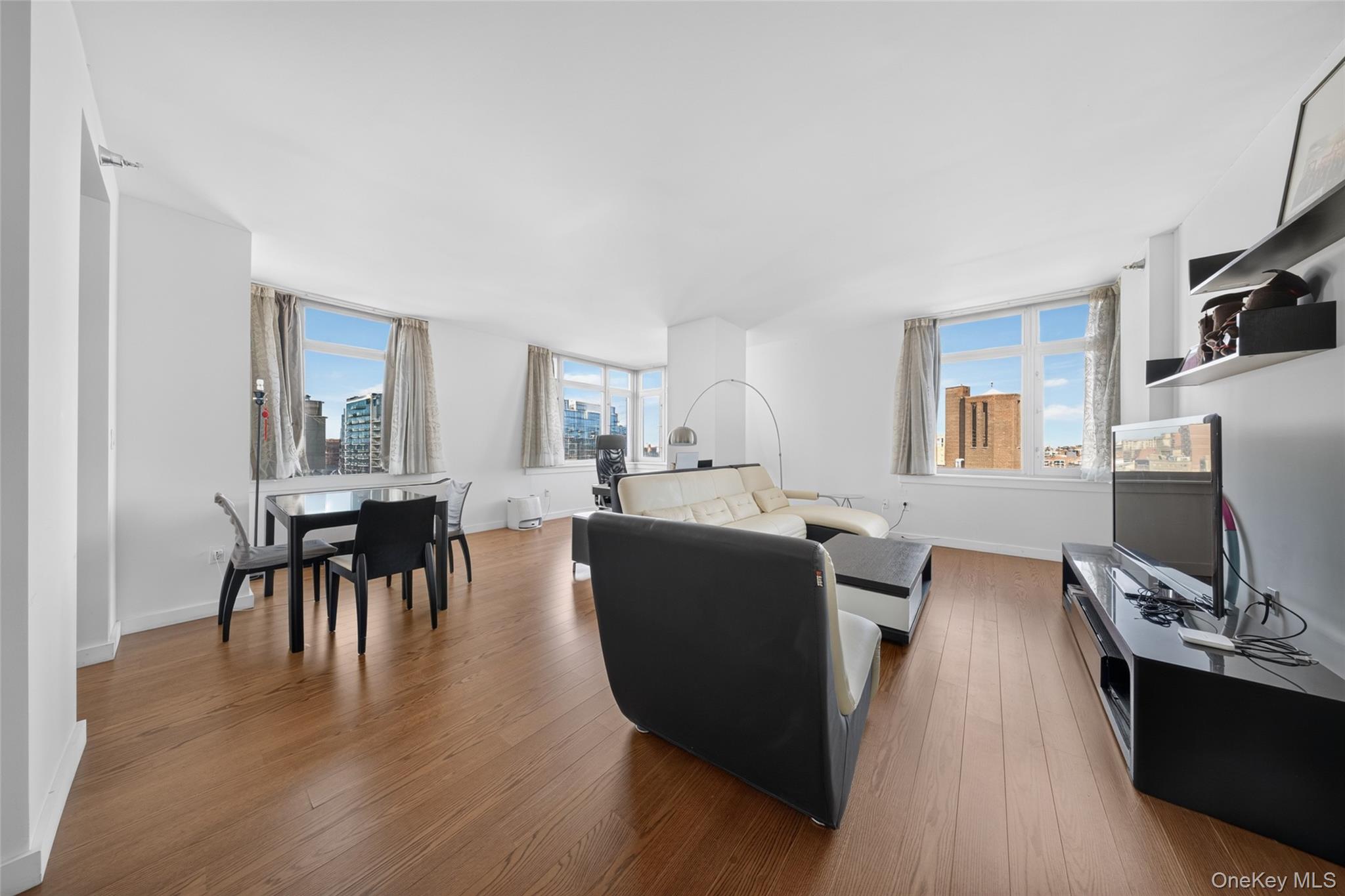 40-26 College Point Boulevard Unit 16F, Flushing NY 11354