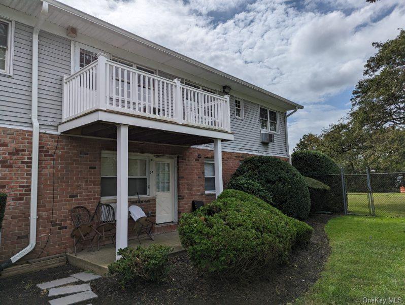 1 Hemlock Drive Unit F165, Bay Shore NY 11706