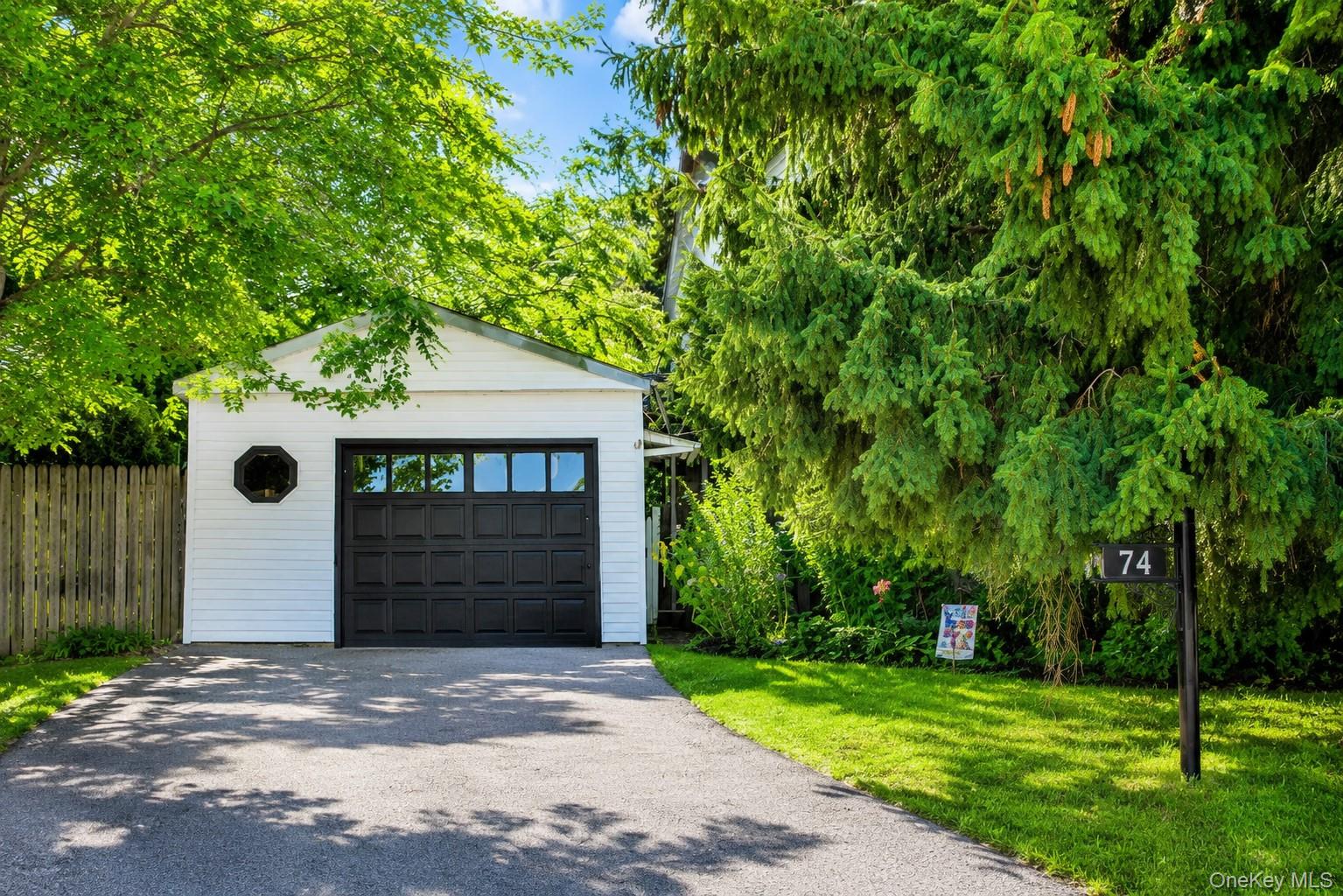 1 Glen Cove Drive, Glen Head NY 11545