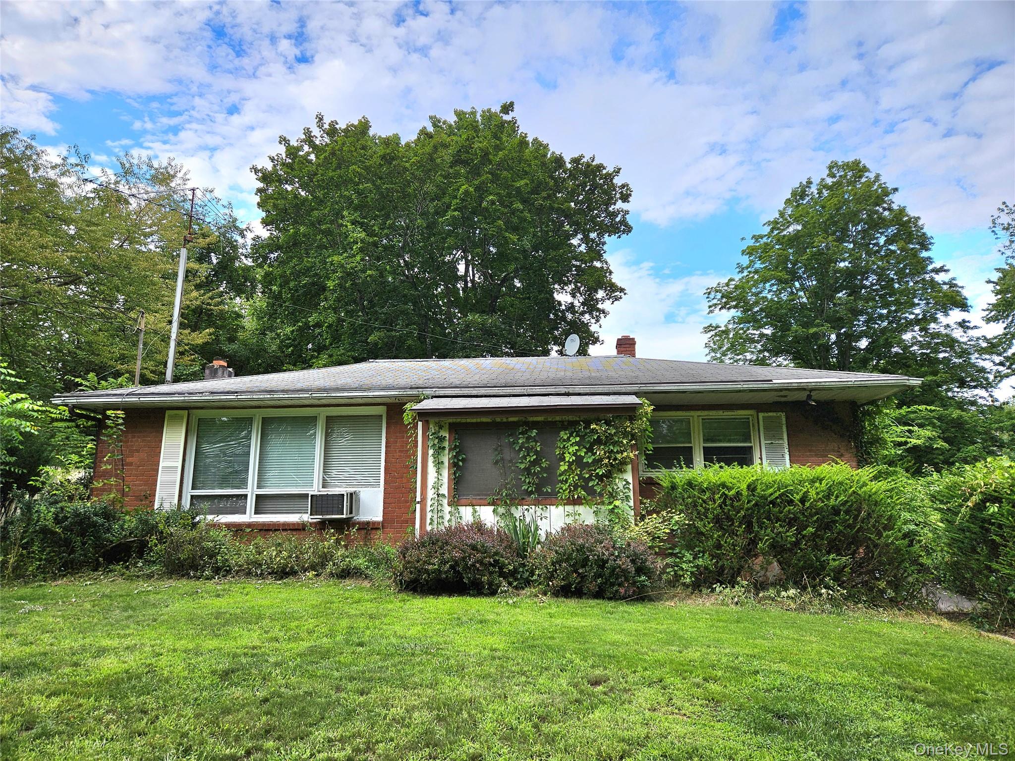 198 S Riverside Road, Highland NY 12528