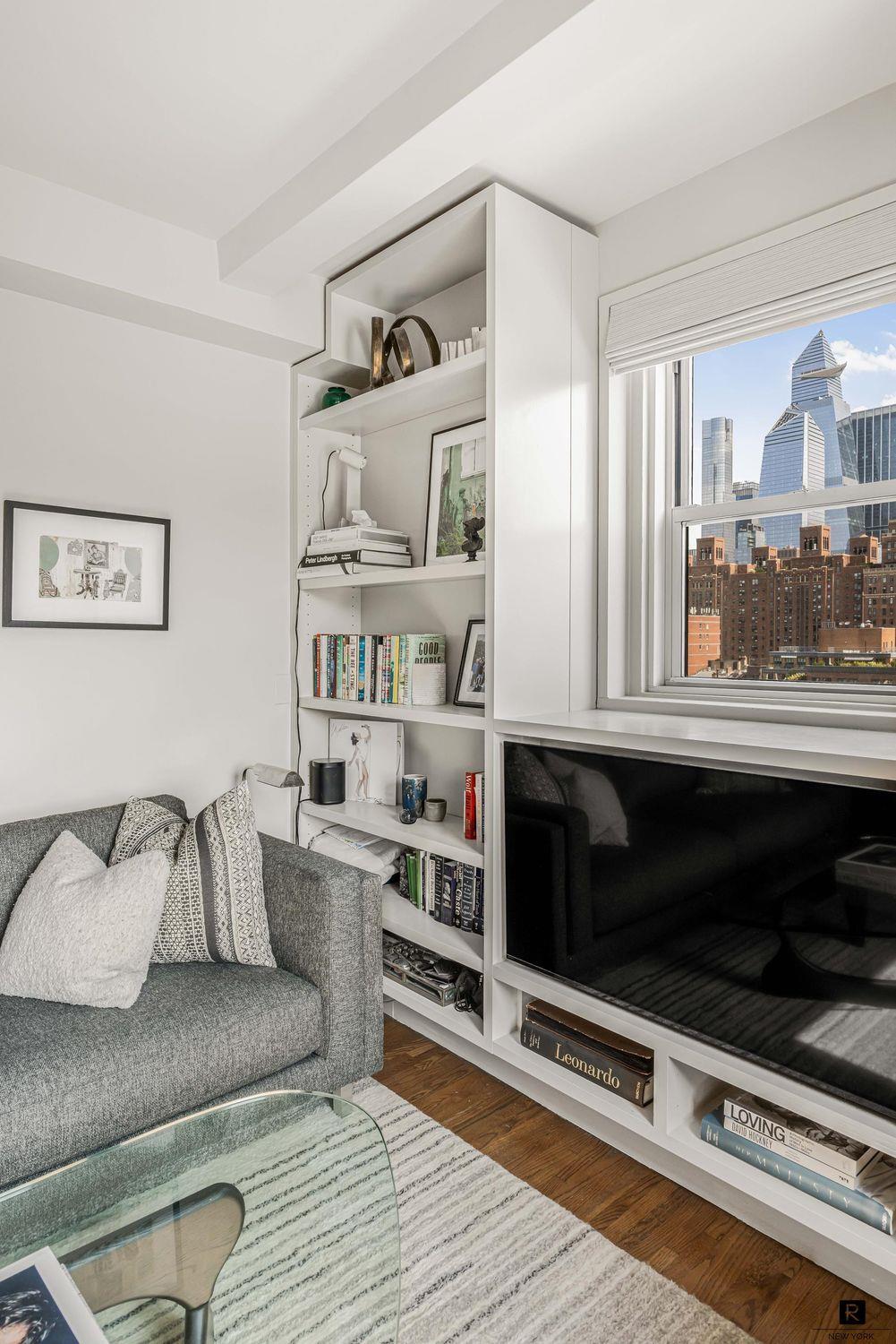 365 West 20th Street Unit 10-A, Manhattan NY 10011