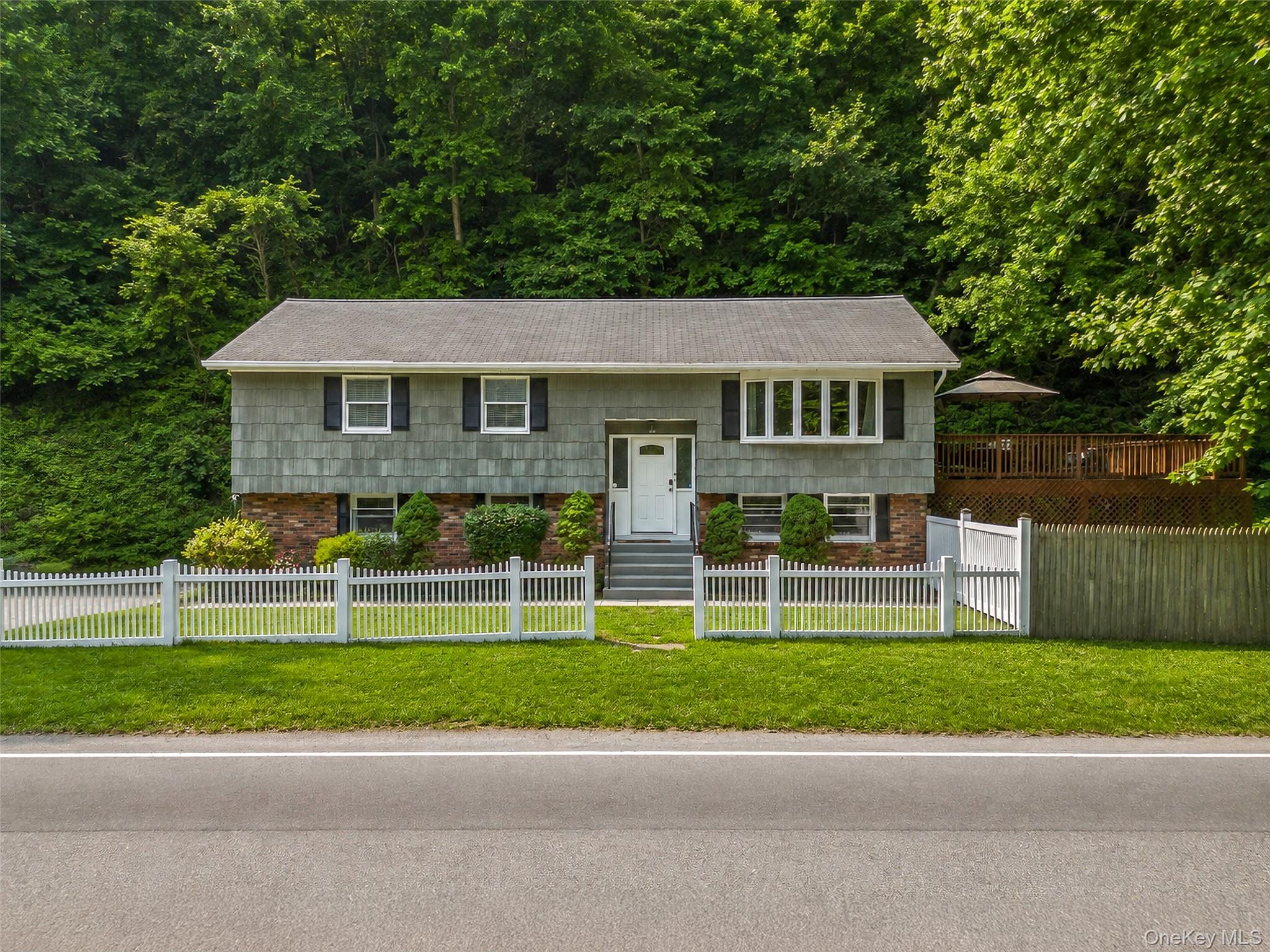 385 Yorktown Road, Croton-on-Hudson NY 10520