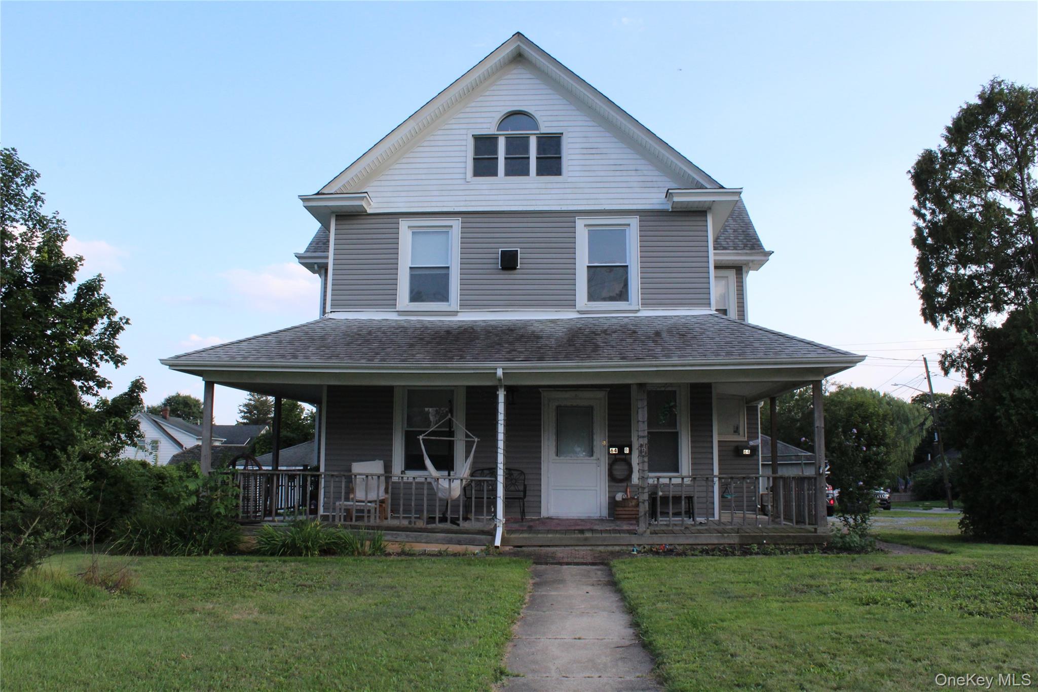 64 Old Dock Road, Kings Park NY 11754