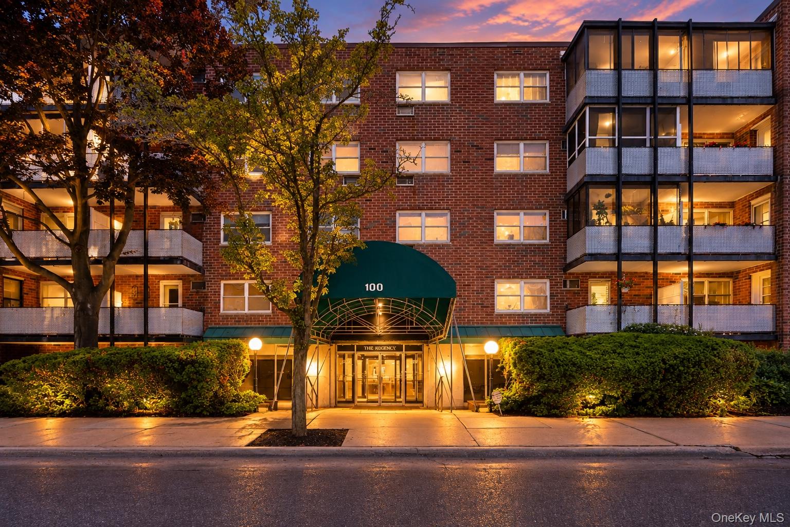 100 Lincoln Avenue Unit 3D, Mineola NY 11501