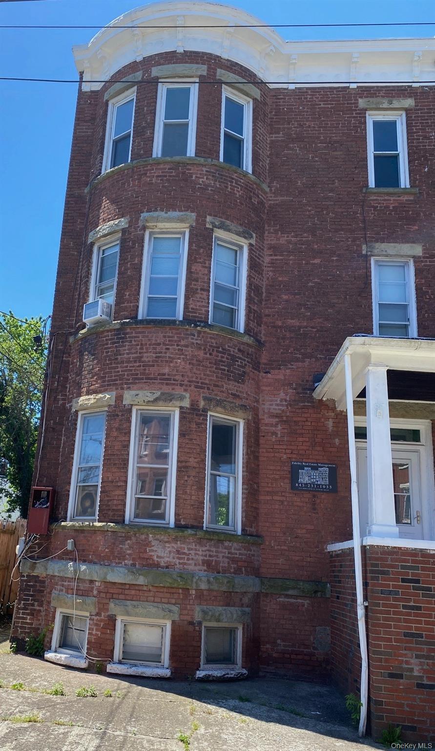85 Overlook Place, Newburgh NY 12550