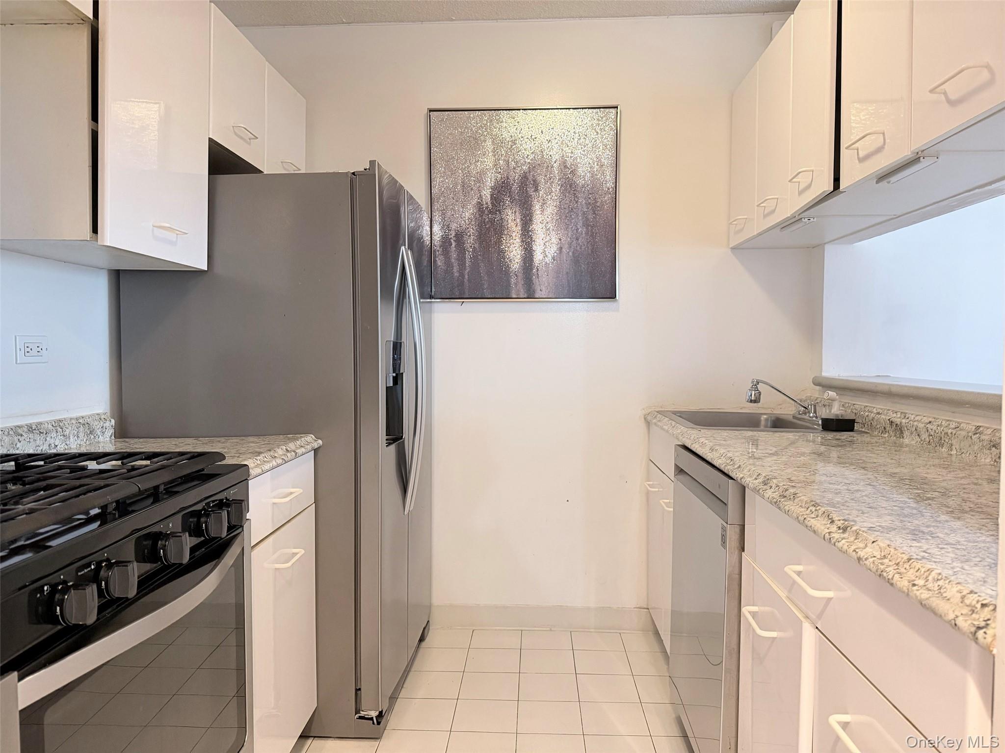 2 S End Avenue Unit 3W, Manhattan NY 10280