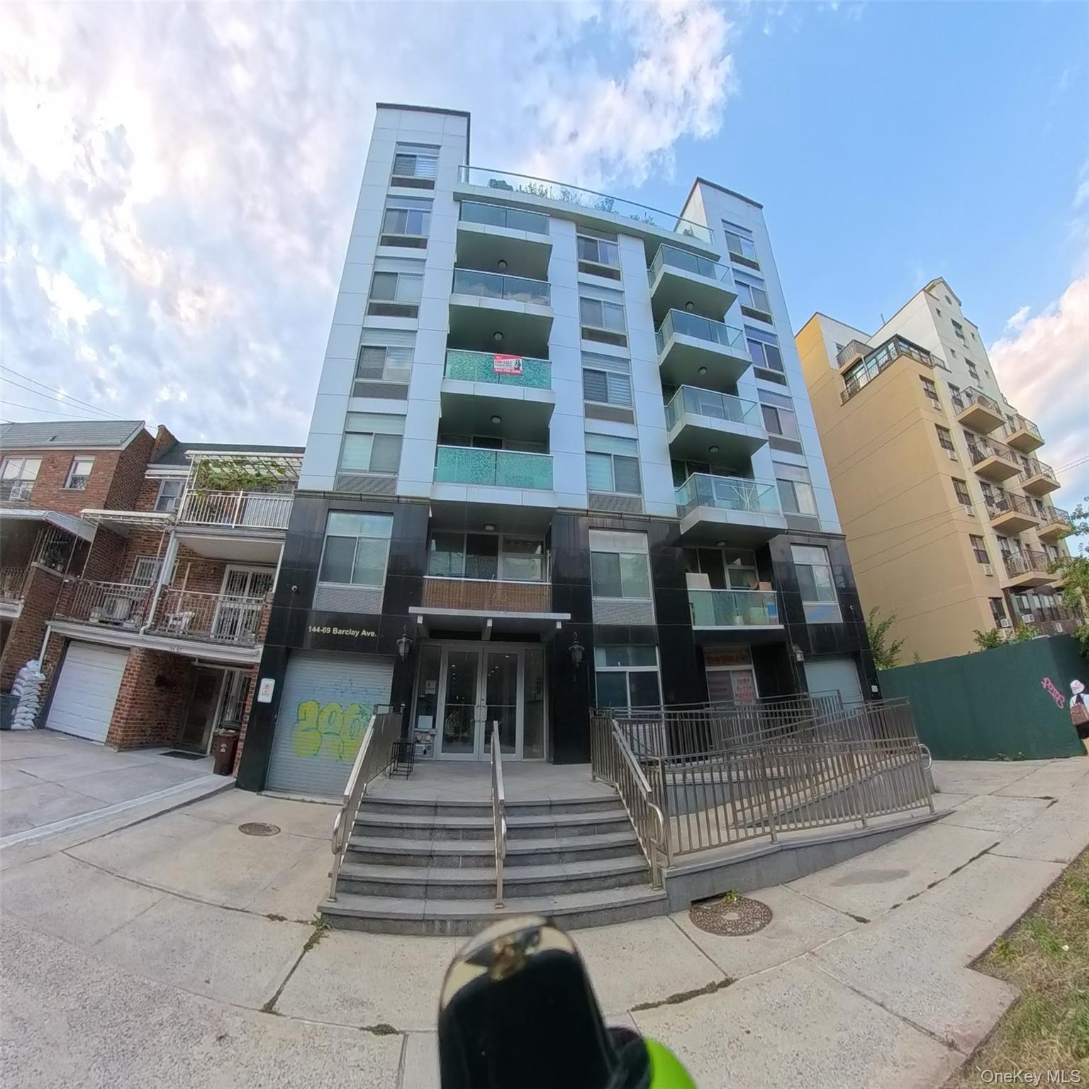 144-69 Barclay Avenue Unit 3C, Flushing NY 11355