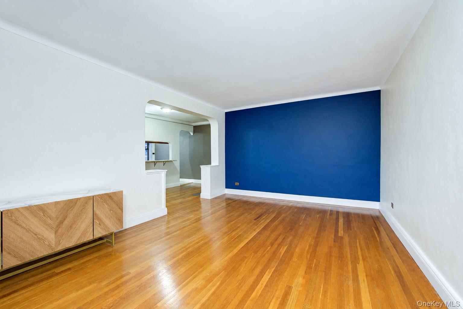 69-10 Yellowstone Boulevard Unit 207, Forest Hills NY 11375