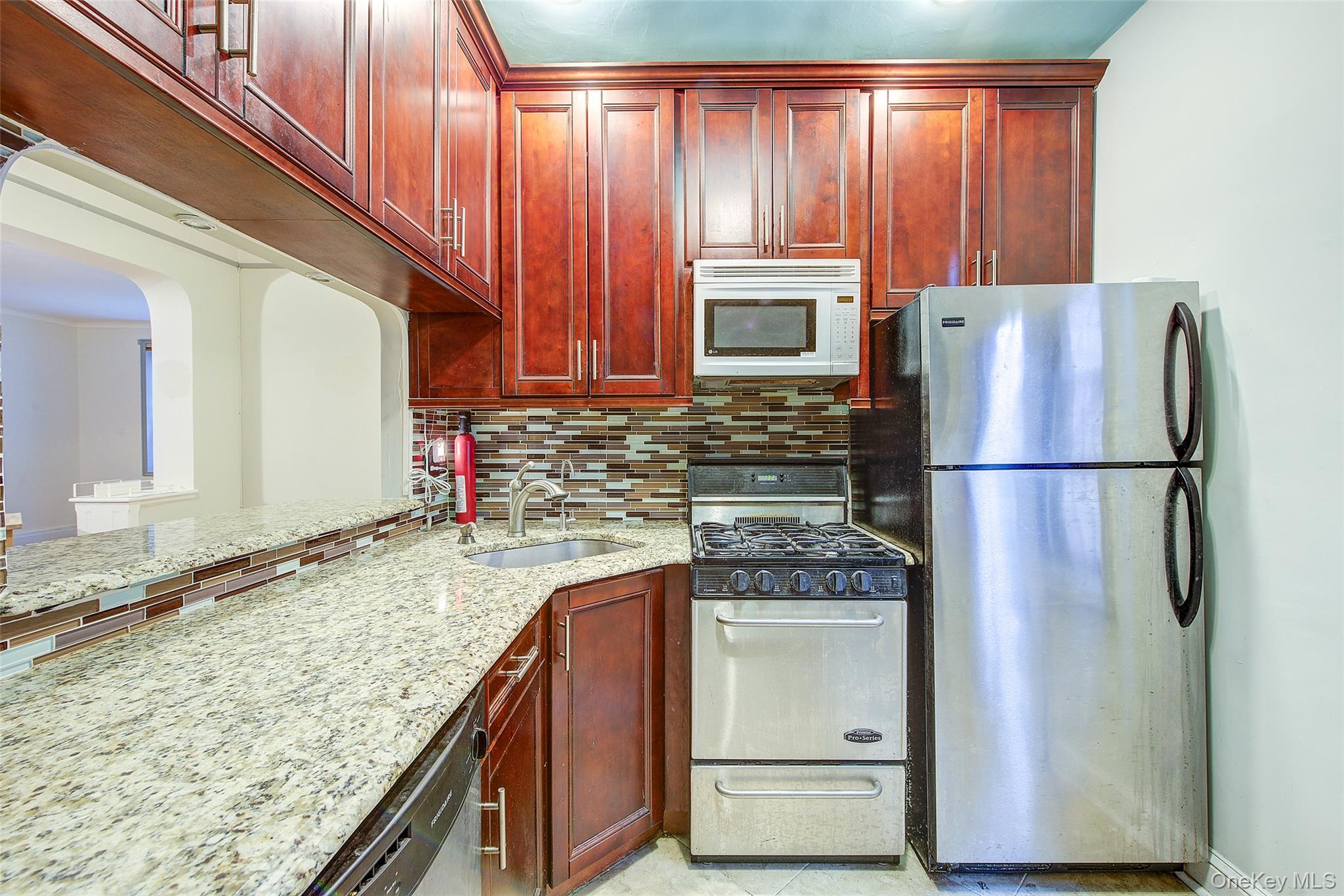 69-10 Yellowstone Boulevard Unit 207, Forest Hills NY 11375