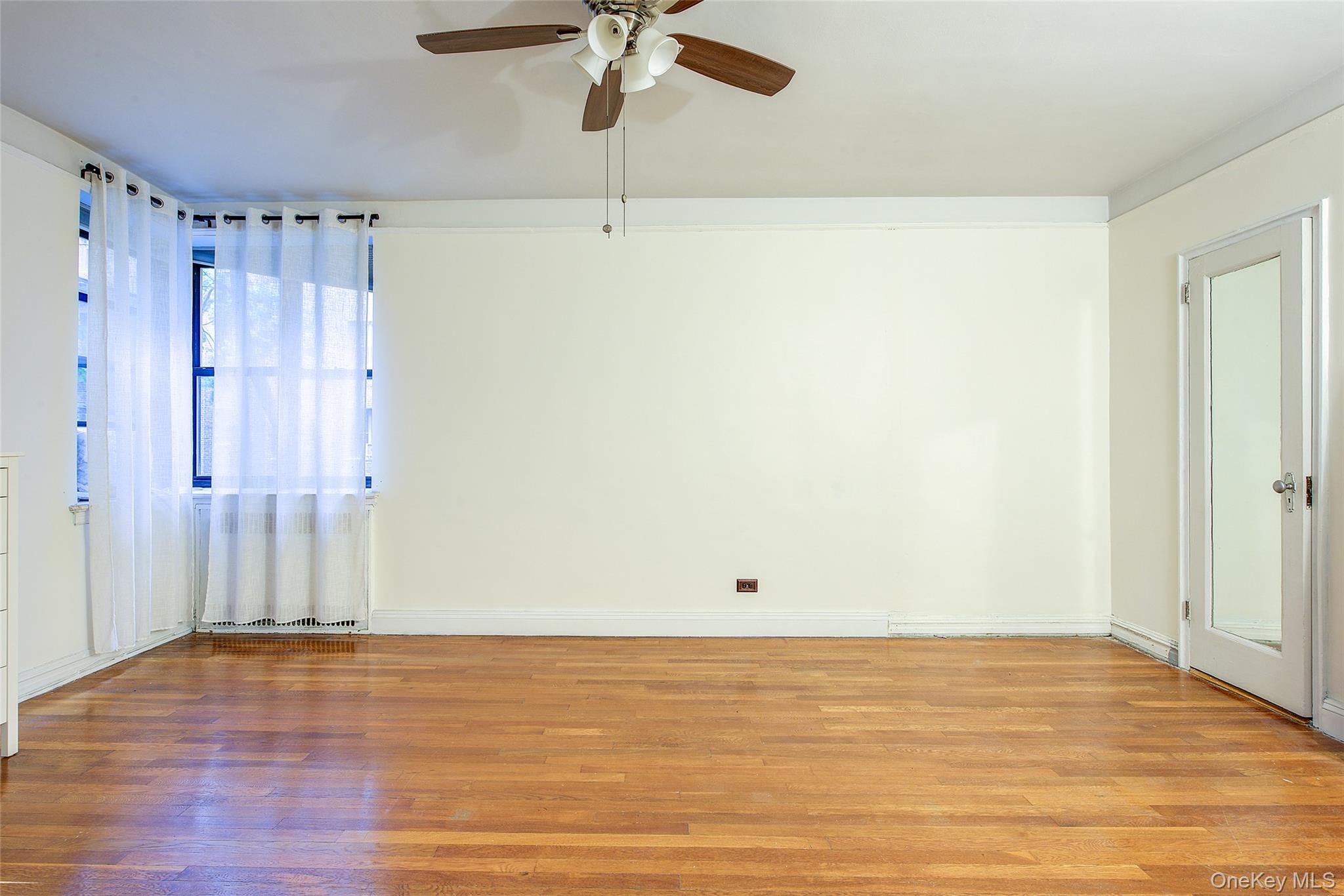 69-10 Yellowstone Boulevard Unit 207, Forest Hills NY 11375