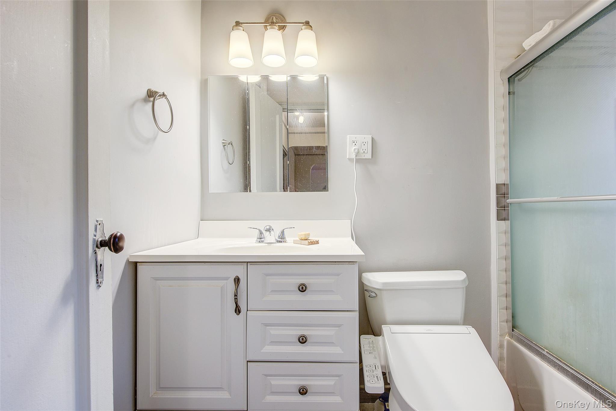 69-10 Yellowstone Boulevard Unit 207, Forest Hills NY 11375