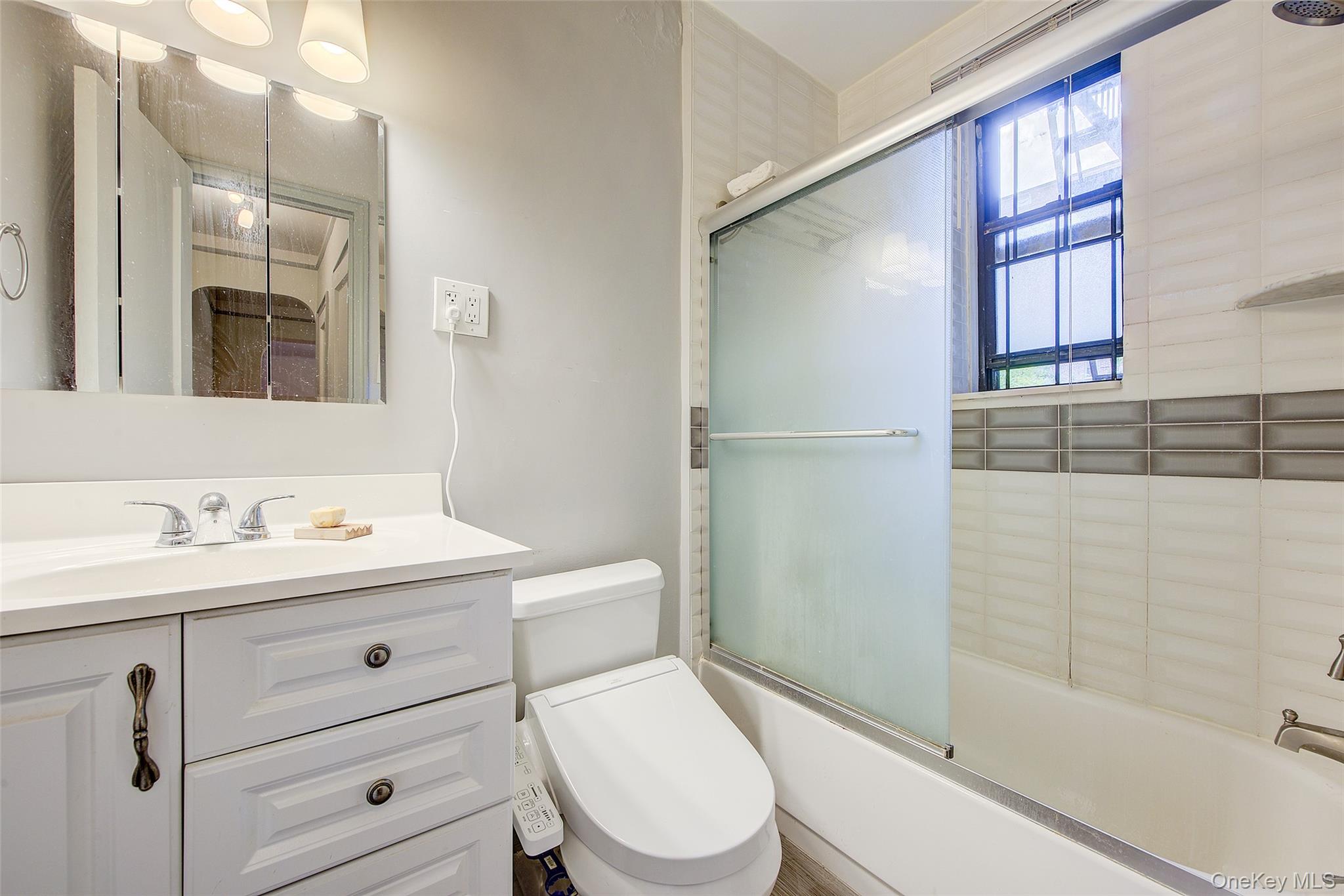 69-10 Yellowstone Boulevard Unit 207, Forest Hills NY 11375