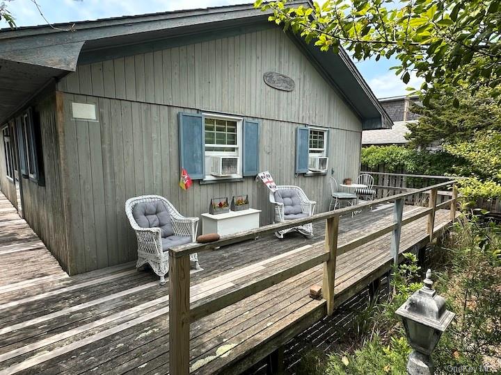 200 Surf Walk, Cherry Grove NY 11782
