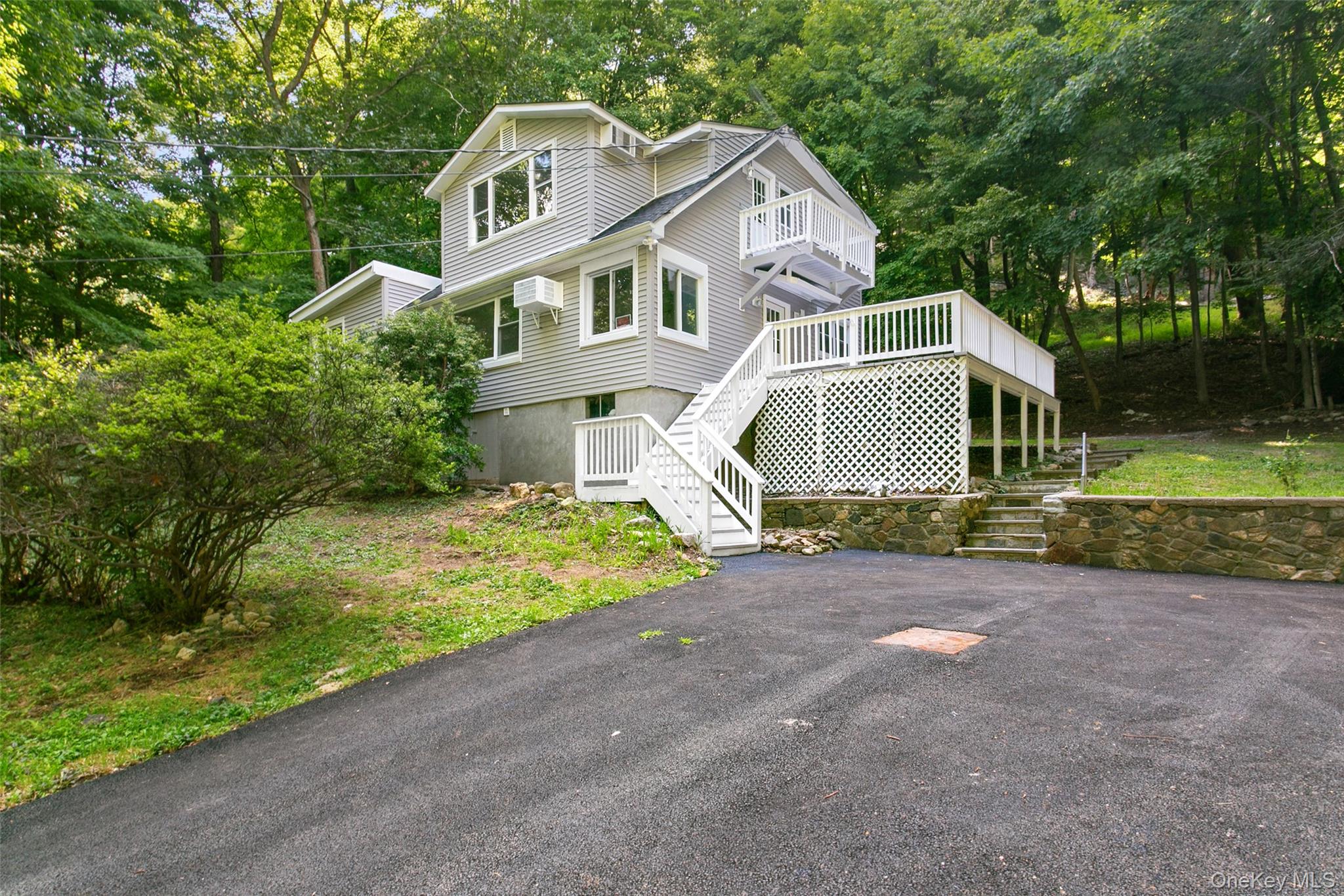 3 W Main Street, Goldens Bridge NY 10526