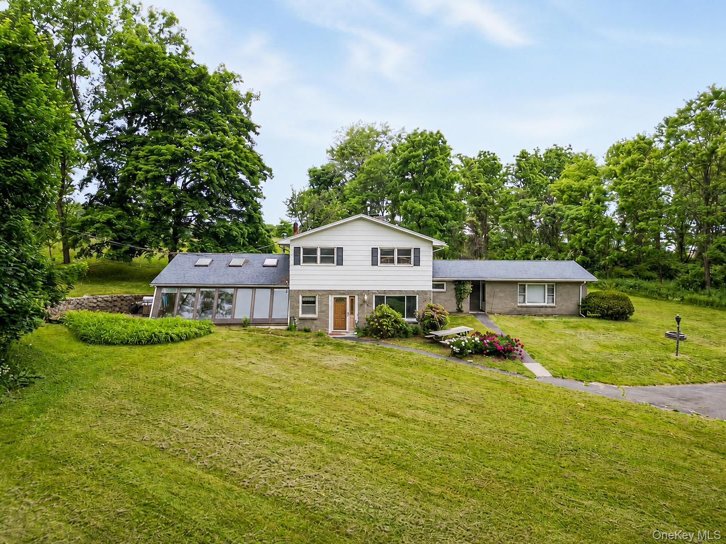 21 Courts Lane, Hudson NY 12534