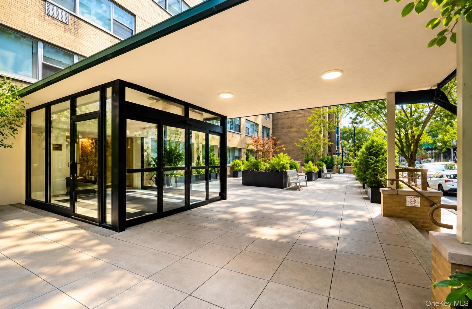 333 E 46th Street Unit 10E, Manhattan NY 10017