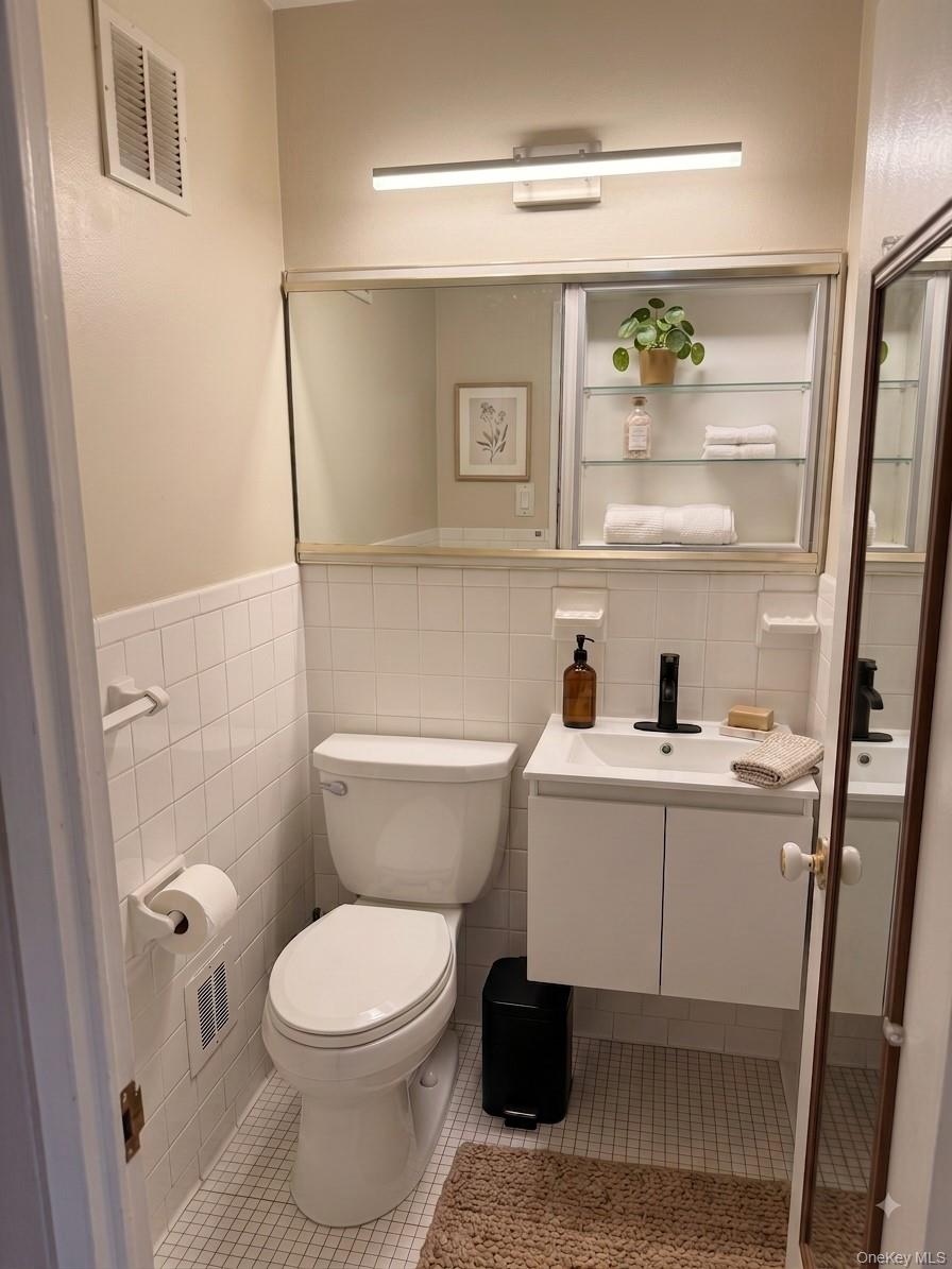 301 E 75th Street Unit 5J, Manhattan NY 10021