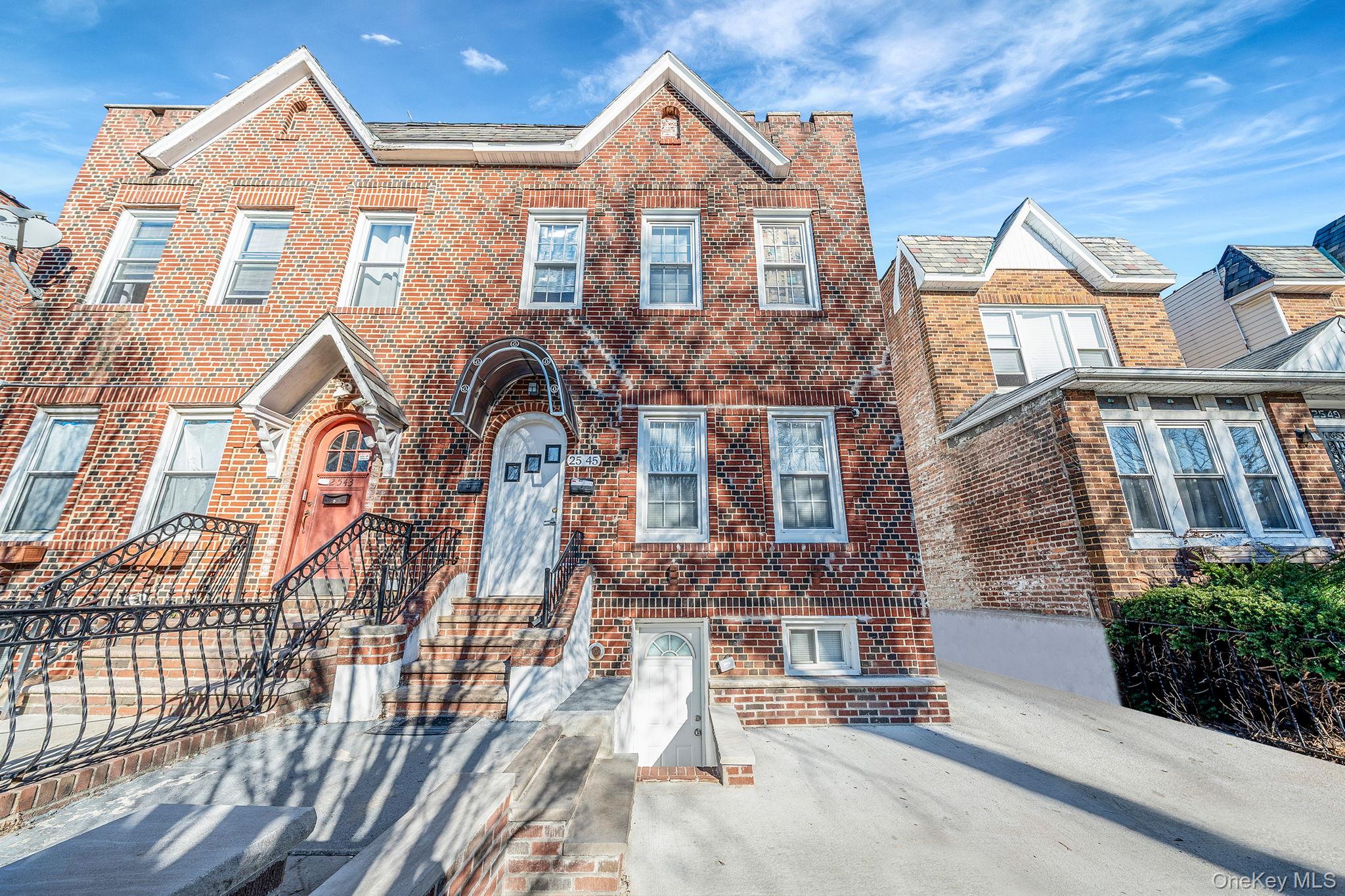 2545 98th Street, East Elmhurst NY 11369